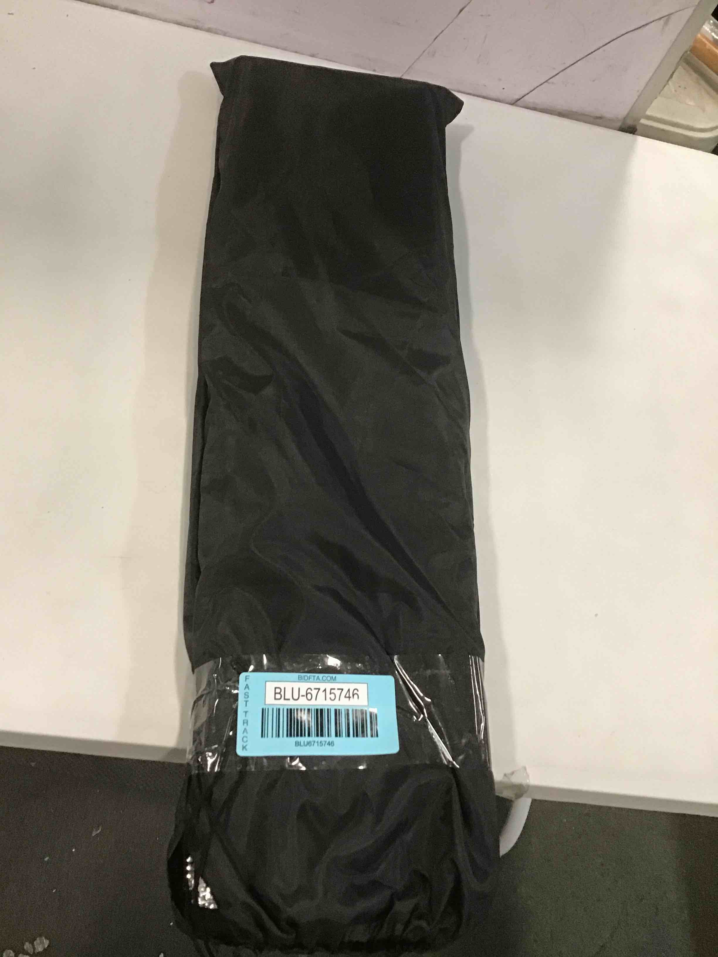https://s3.amazonaws.com/lotting-images-prod/bidfta/BLU6715746_1720179887223.jpeg