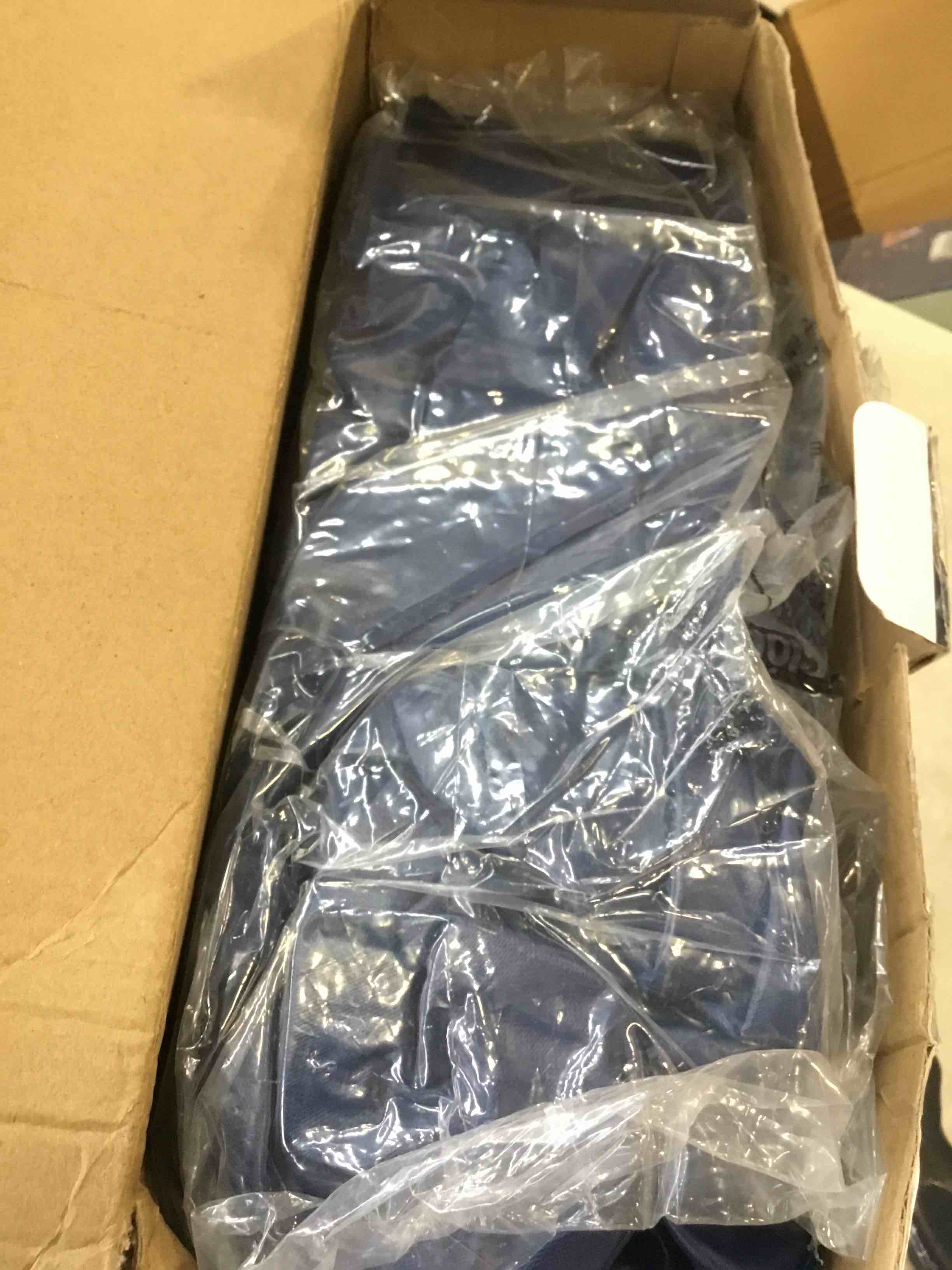 https://s3.amazonaws.com/lotting-images-prod/bidfta/BLU6716214_1722433632272.jpeg