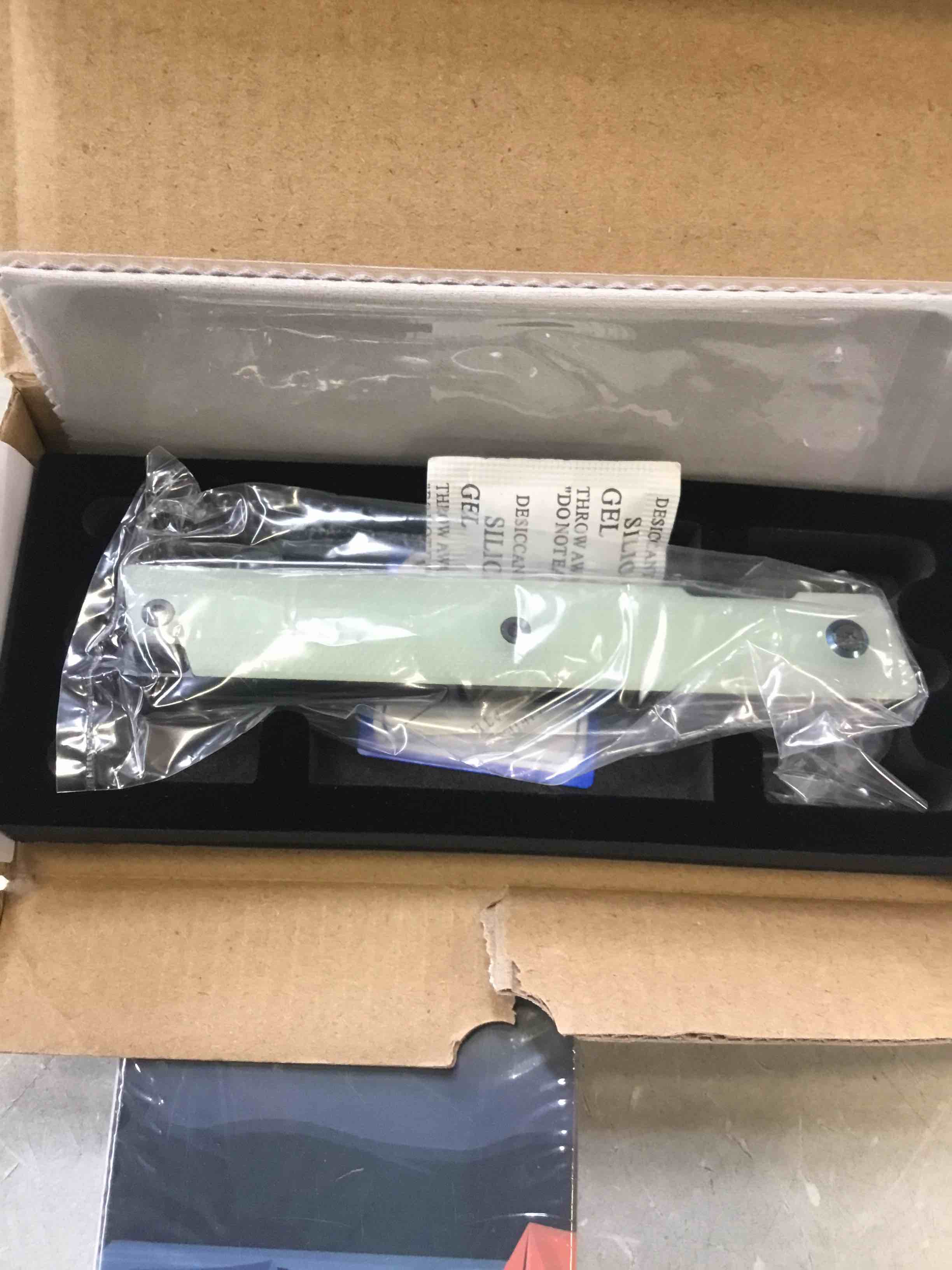 https://s3.amazonaws.com/lotting-images-prod/bidfta/BLU6716252_1722437035871.jpeg