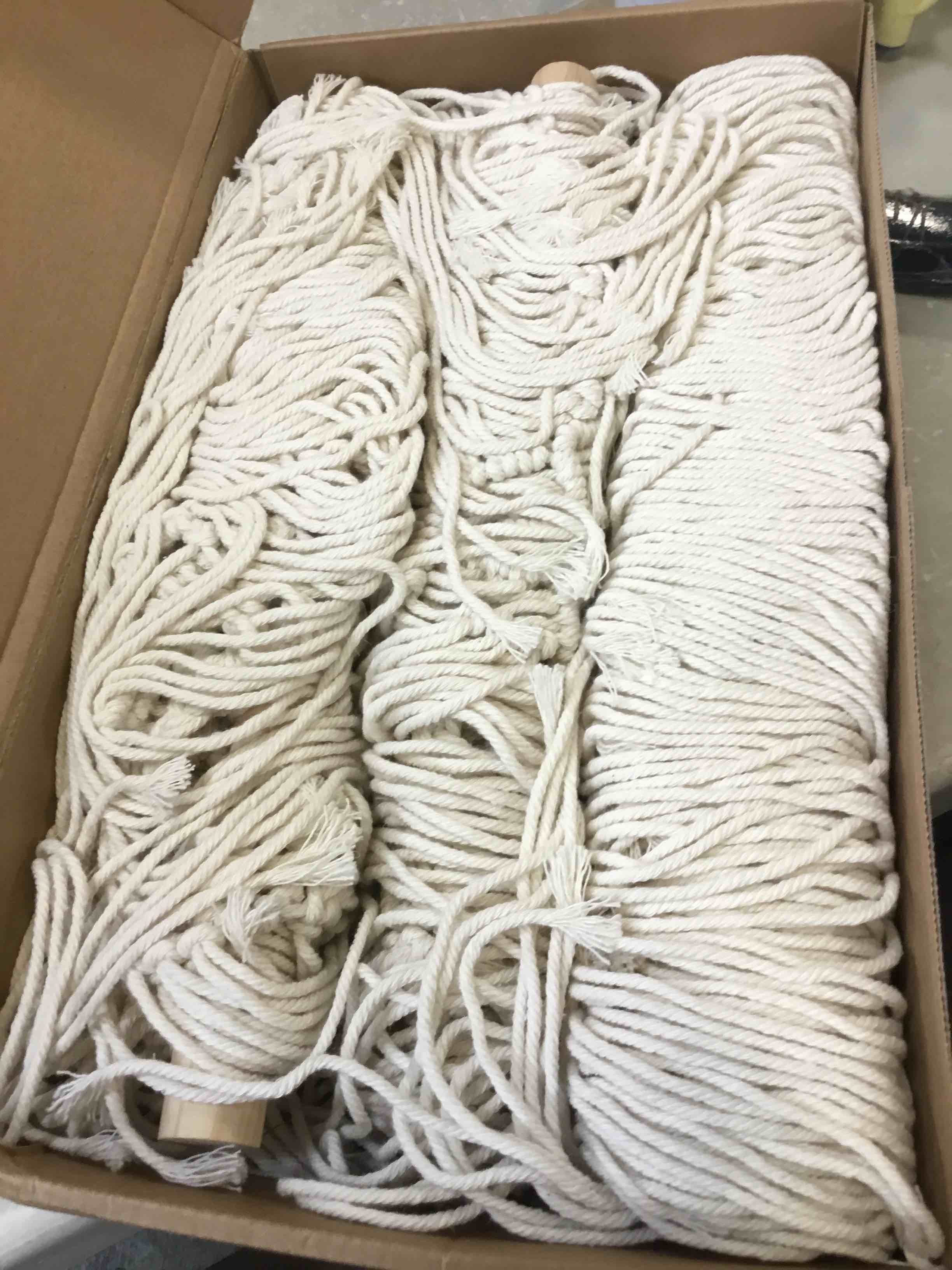 https://s3.amazonaws.com/lotting-images-prod/bidfta/BLU6716324_1722443905974.jpeg