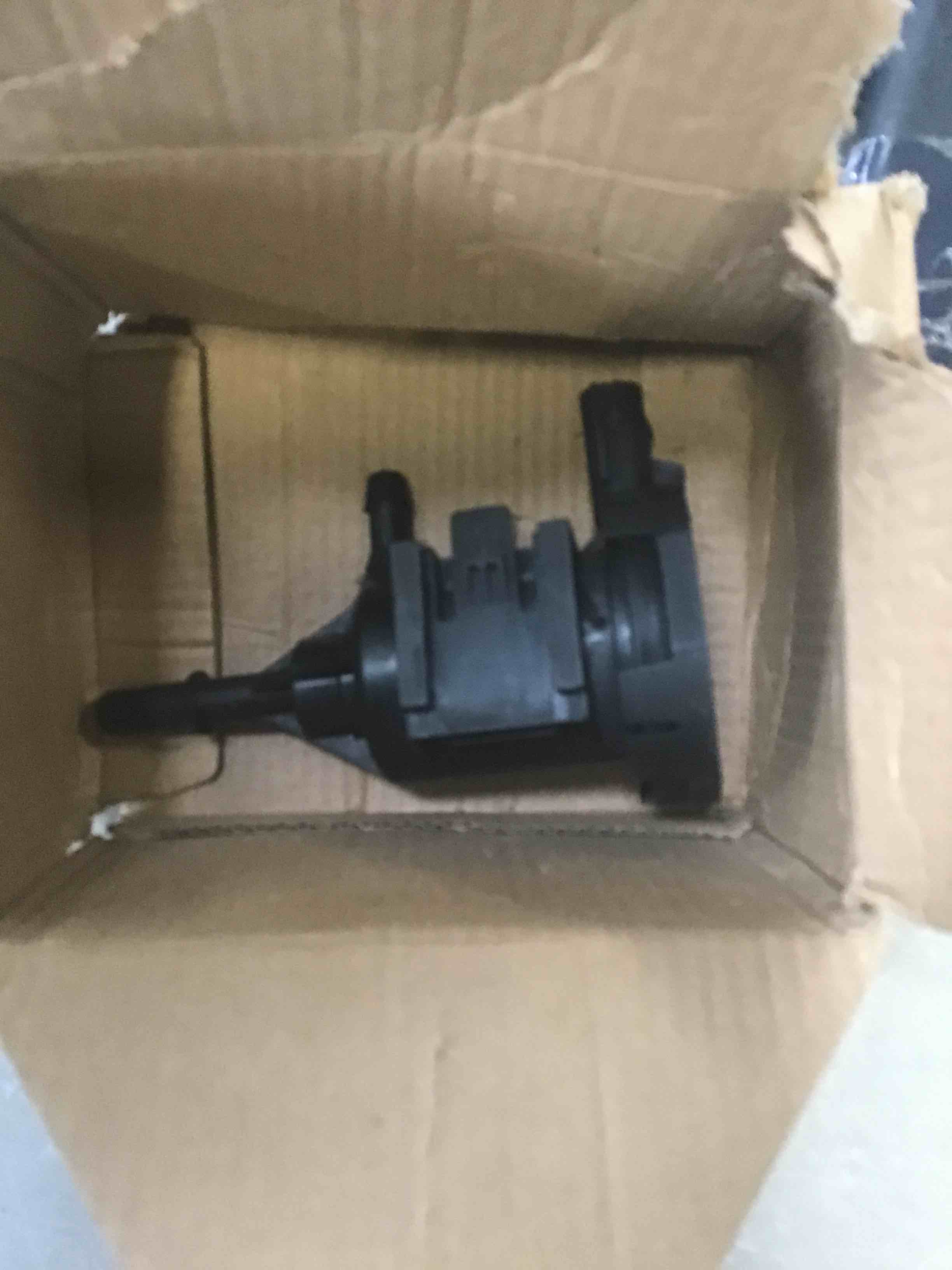 https://s3.amazonaws.com/lotting-images-prod/bidfta/BLU6716732_1722530816072.jpeg