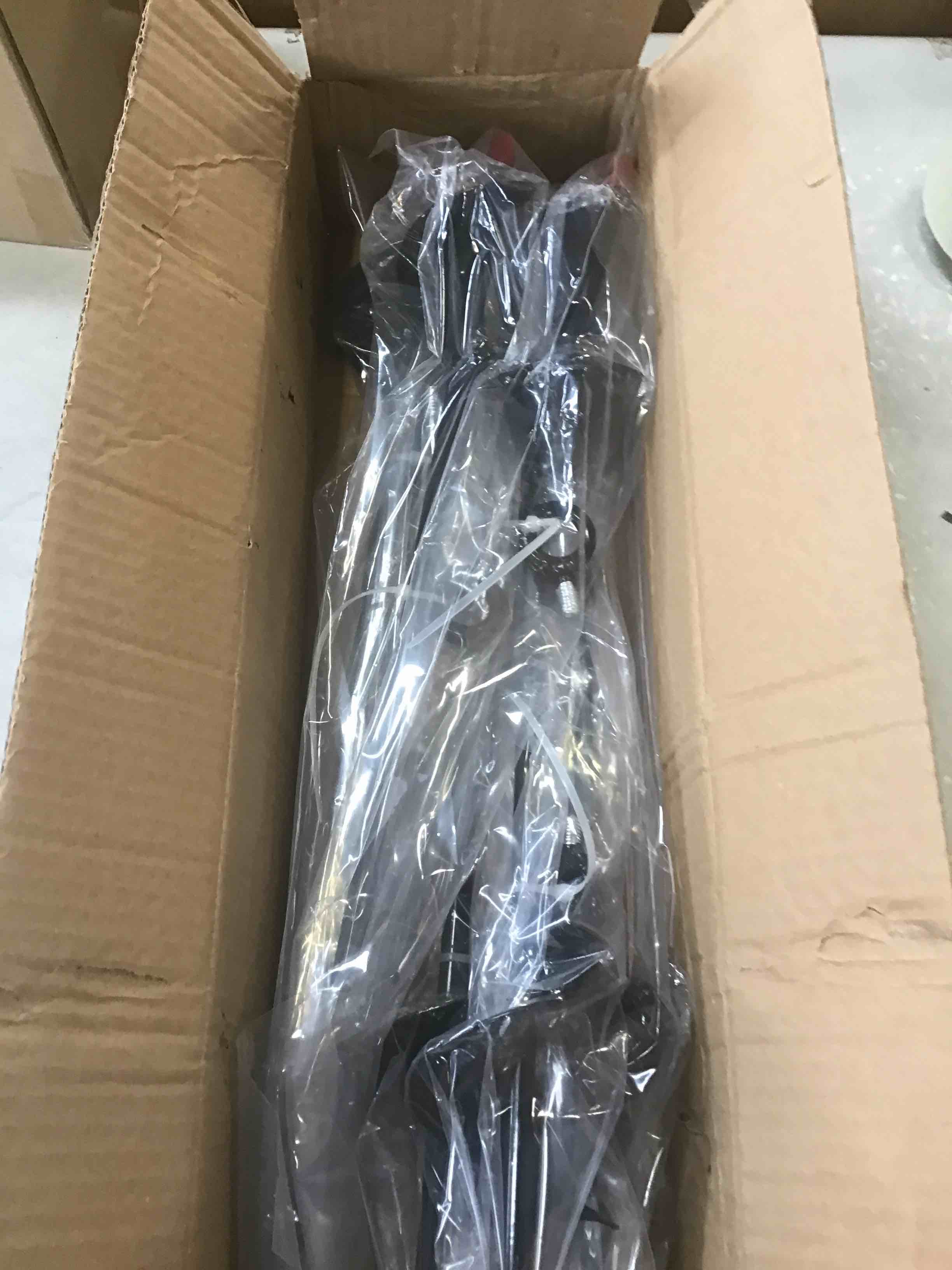 https://s3.amazonaws.com/lotting-images-prod/bidfta/BLU6716751_1722532248207.jpeg