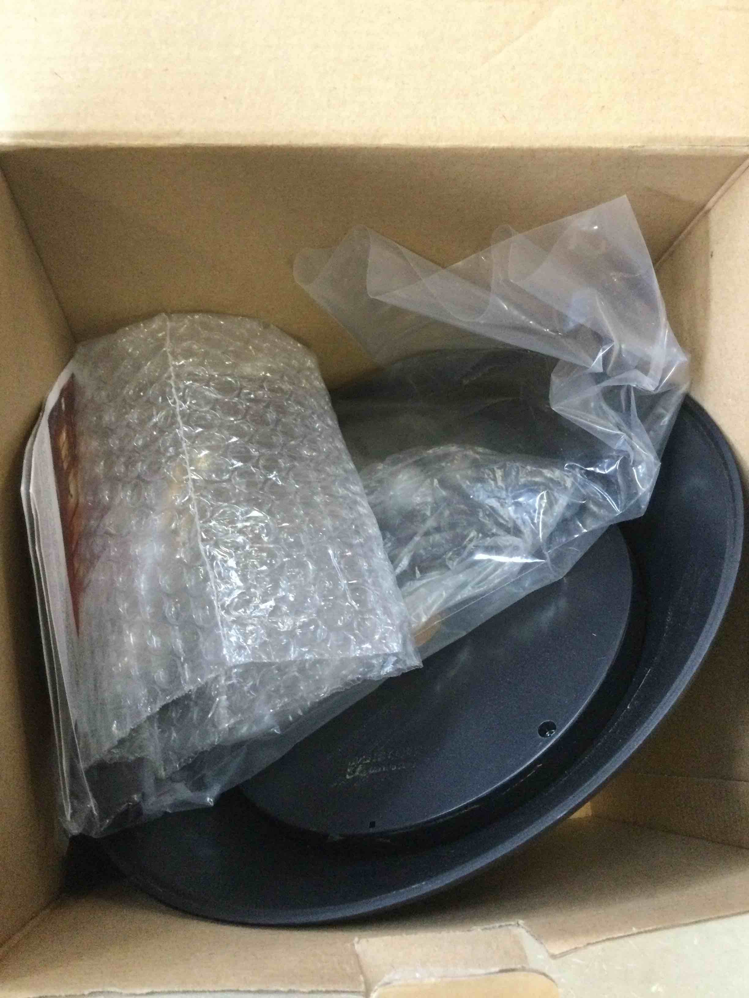 https://s3.amazonaws.com/lotting-images-prod/bidfta/BLU6716852_1722540602063.jpeg