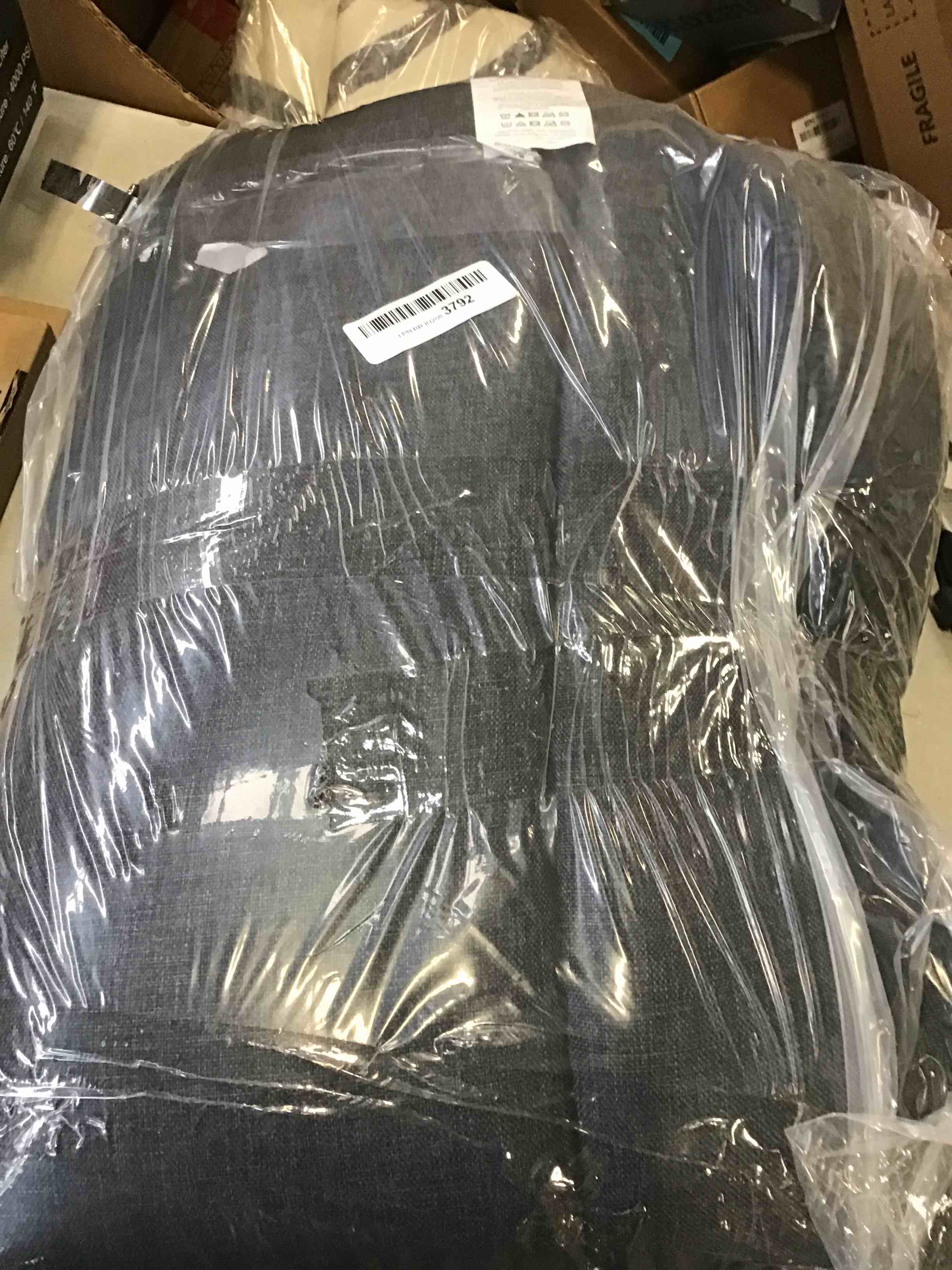 https://s3.amazonaws.com/lotting-images-prod/bidfta/BLU6717021_1722606627126.jpeg