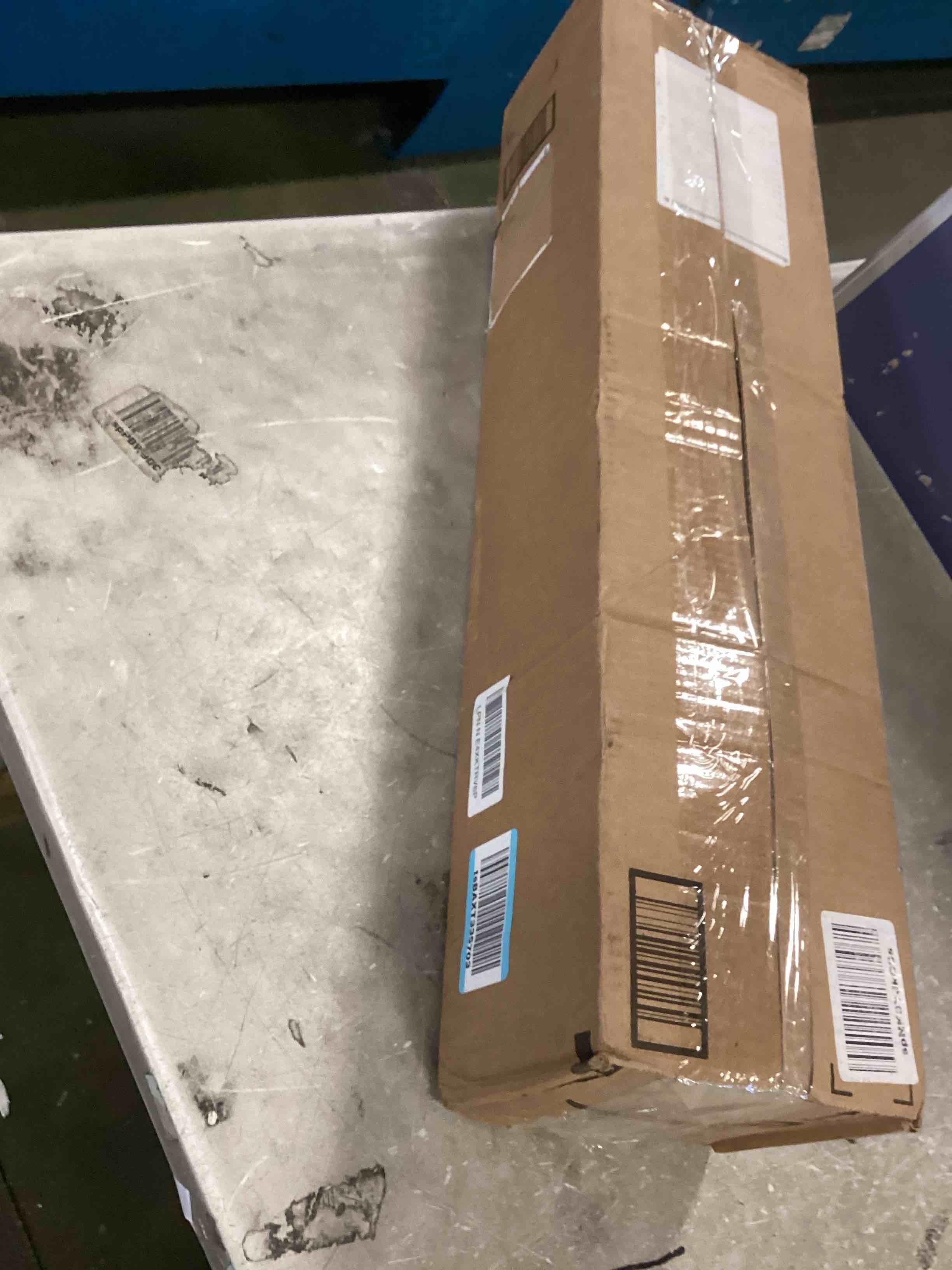 https://s3.amazonaws.com/lotting-images-prod/bidfta/BLU6717655_1722094850887.jpeg