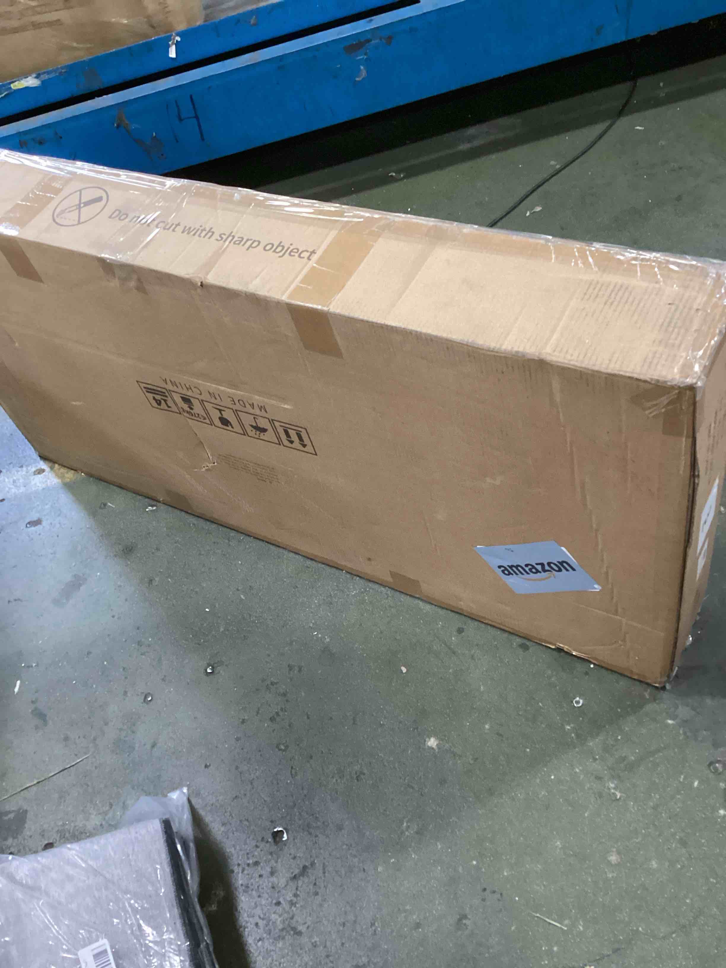 https://s3.amazonaws.com/lotting-images-prod/bidfta/BLU6717724_1722257280840.jpeg