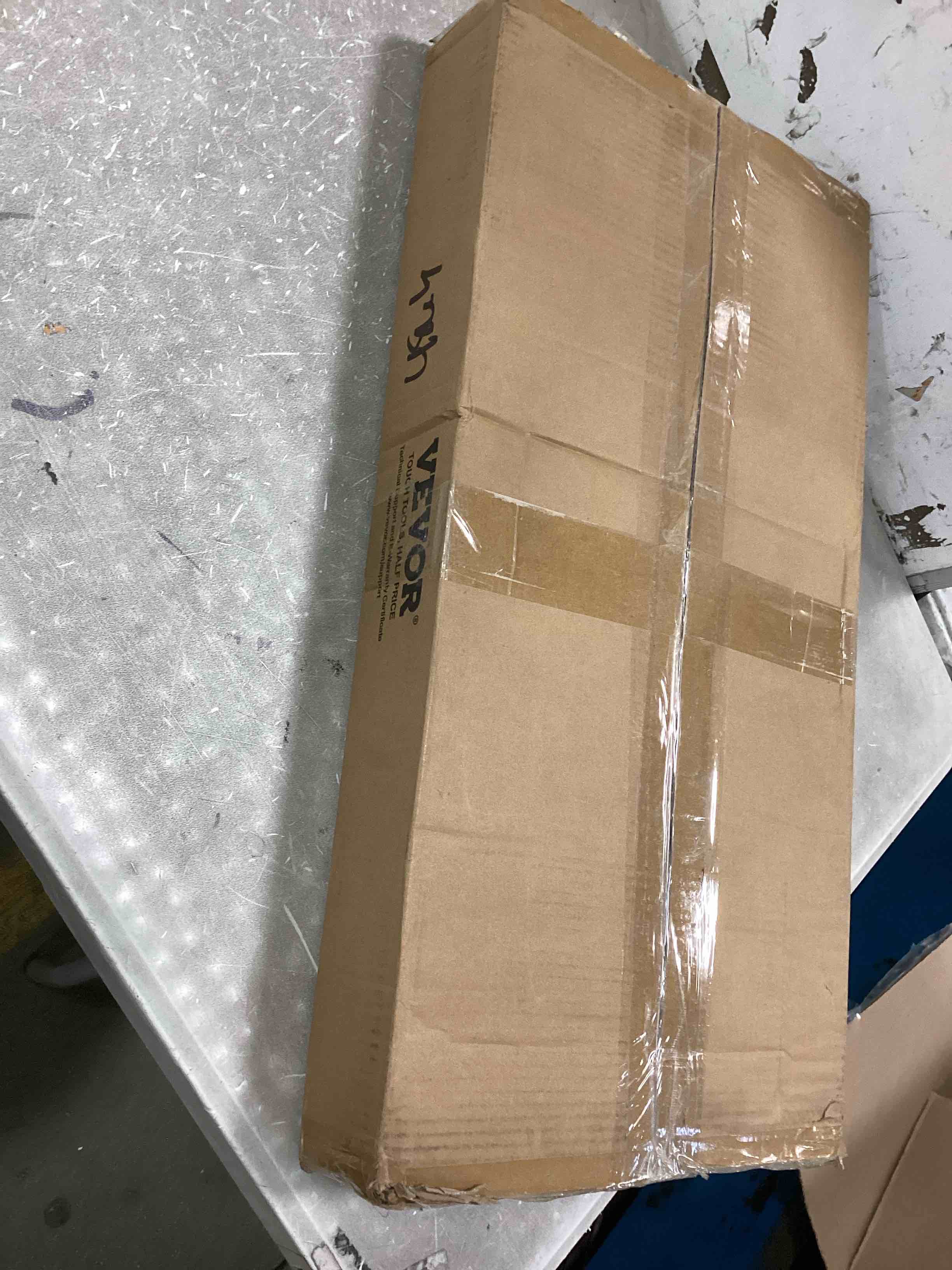 https://s3.amazonaws.com/lotting-images-prod/bidfta/BLU6717775_1722262927383.jpeg