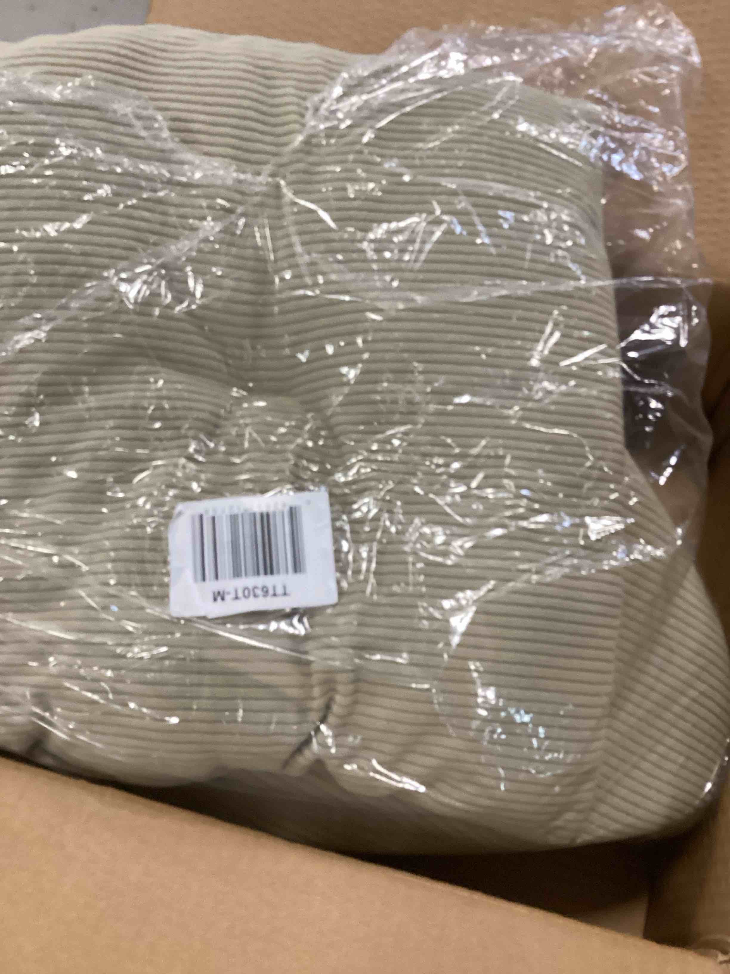 https://s3.amazonaws.com/lotting-images-prod/bidfta/BLU6717859_1722274168900.jpeg
