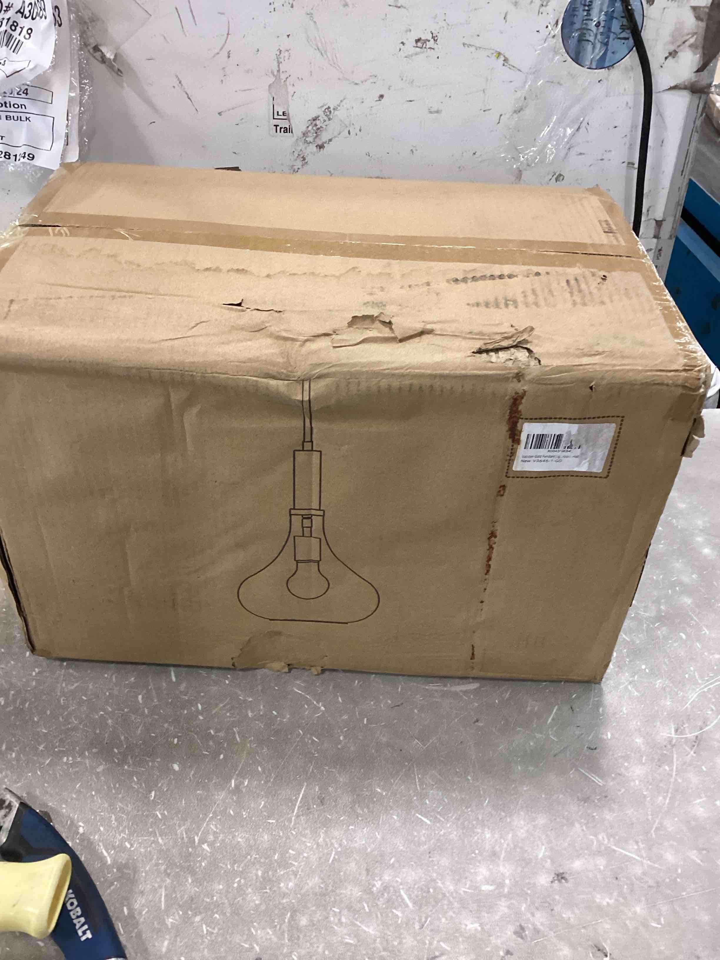 https://s3.amazonaws.com/lotting-images-prod/bidfta/BLU6717914_1722280865350.jpeg