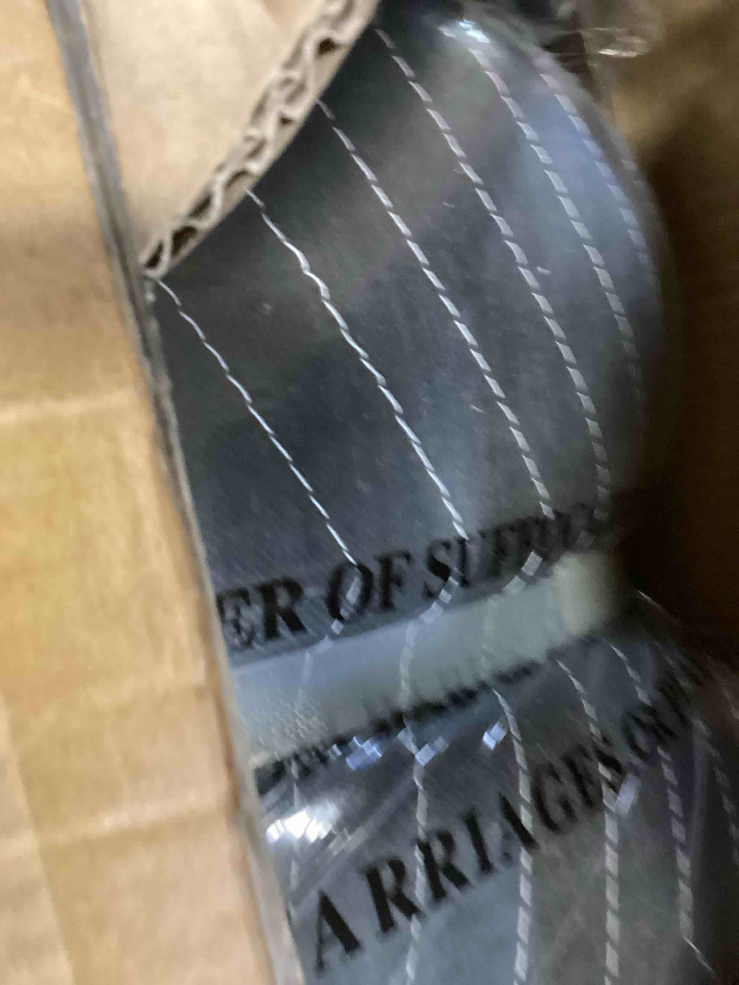 https://s3.amazonaws.com/lotting-images-prod/bidfta/BLU6718480_1722446090517.jpeg