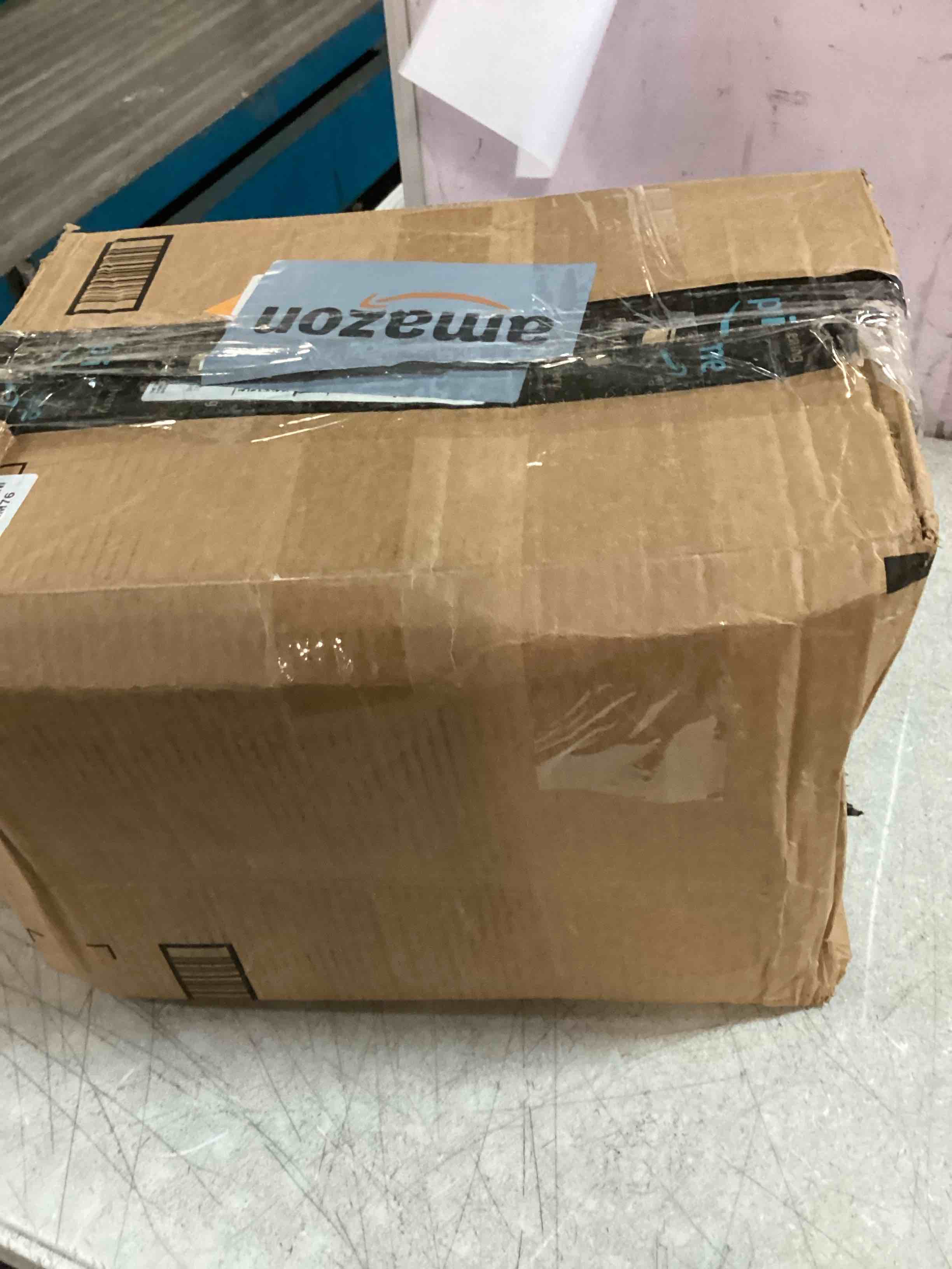 https://s3.amazonaws.com/lotting-images-prod/bidfta/BLU6718657_1722522180183.jpeg
