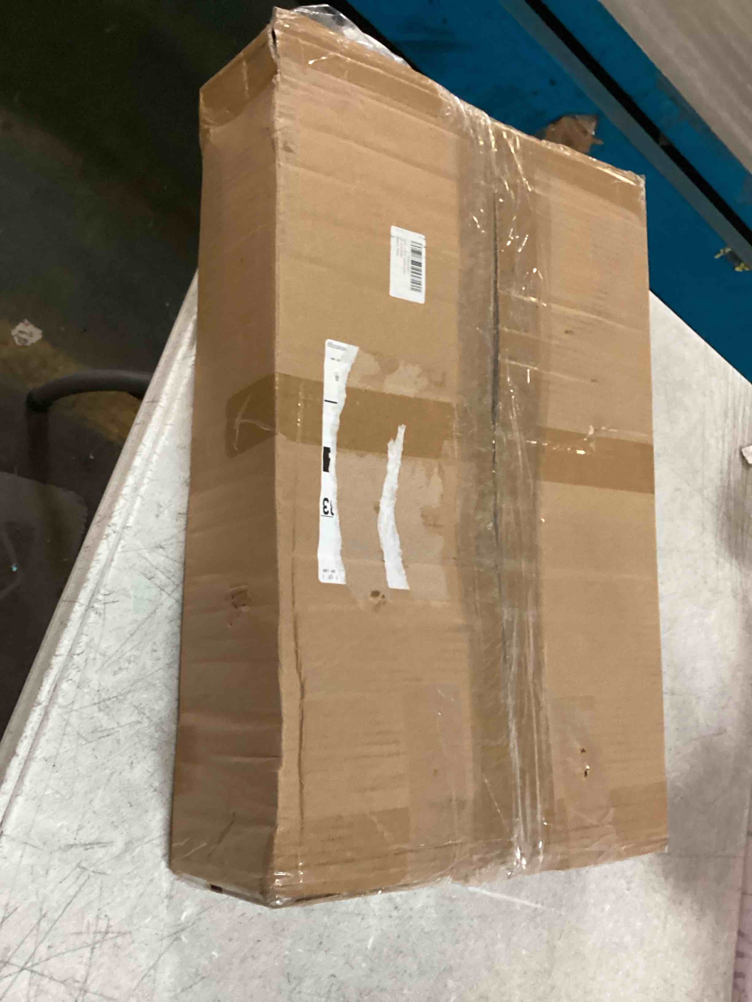 https://s3.amazonaws.com/lotting-images-prod/bidfta/BLU6718725_1722528622585.jpeg