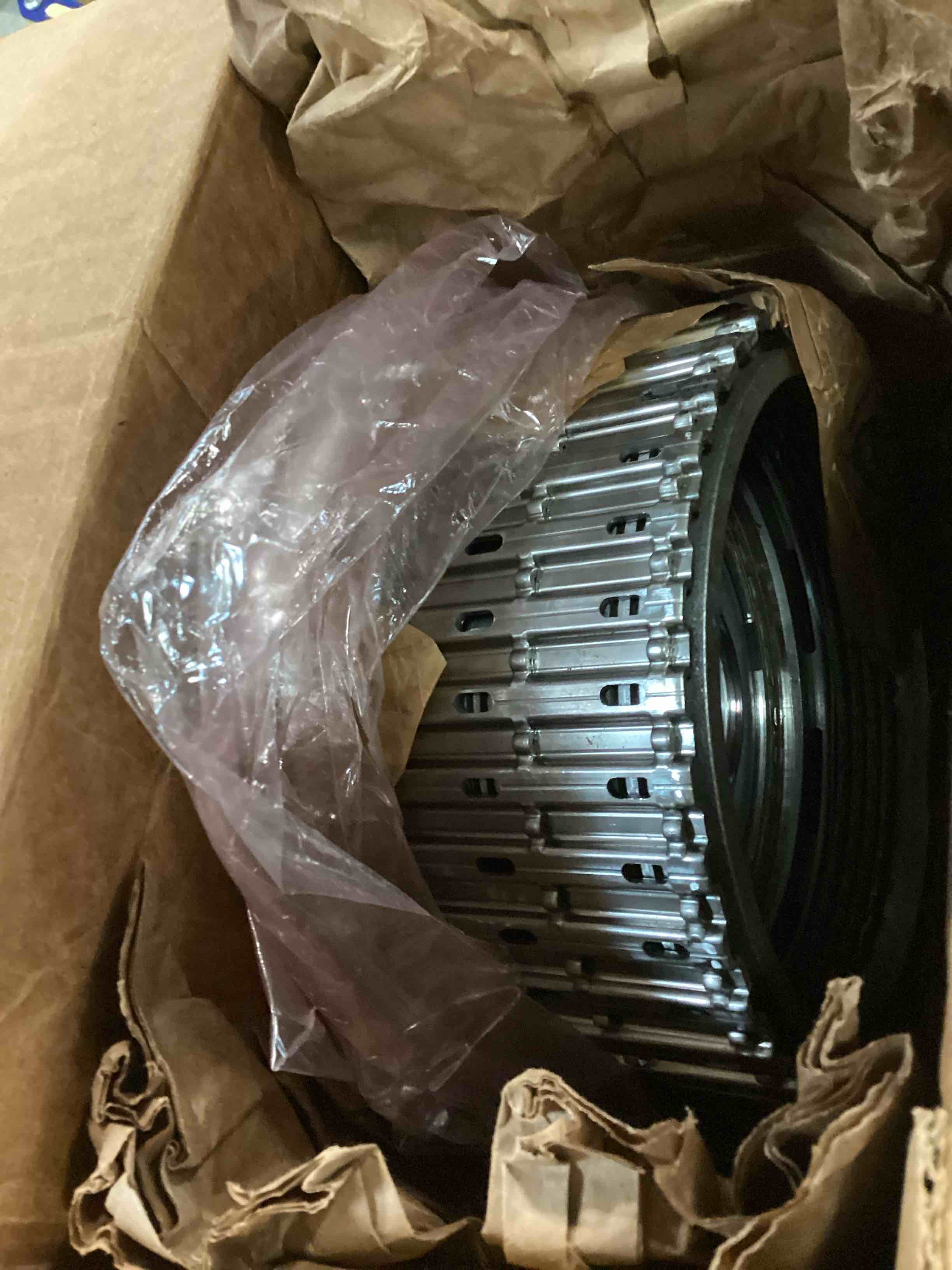 https://s3.amazonaws.com/lotting-images-prod/bidfta/BLU6718843_1722601054782.jpeg