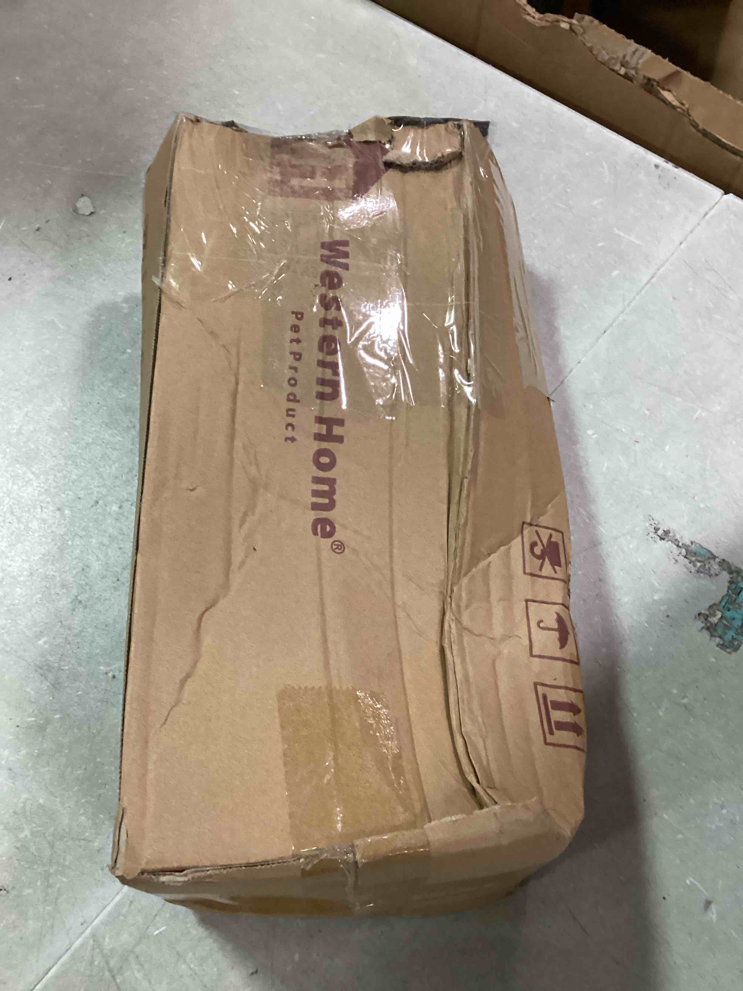 https://s3.amazonaws.com/lotting-images-prod/bidfta/BLU6719232_1722288399206.jpeg