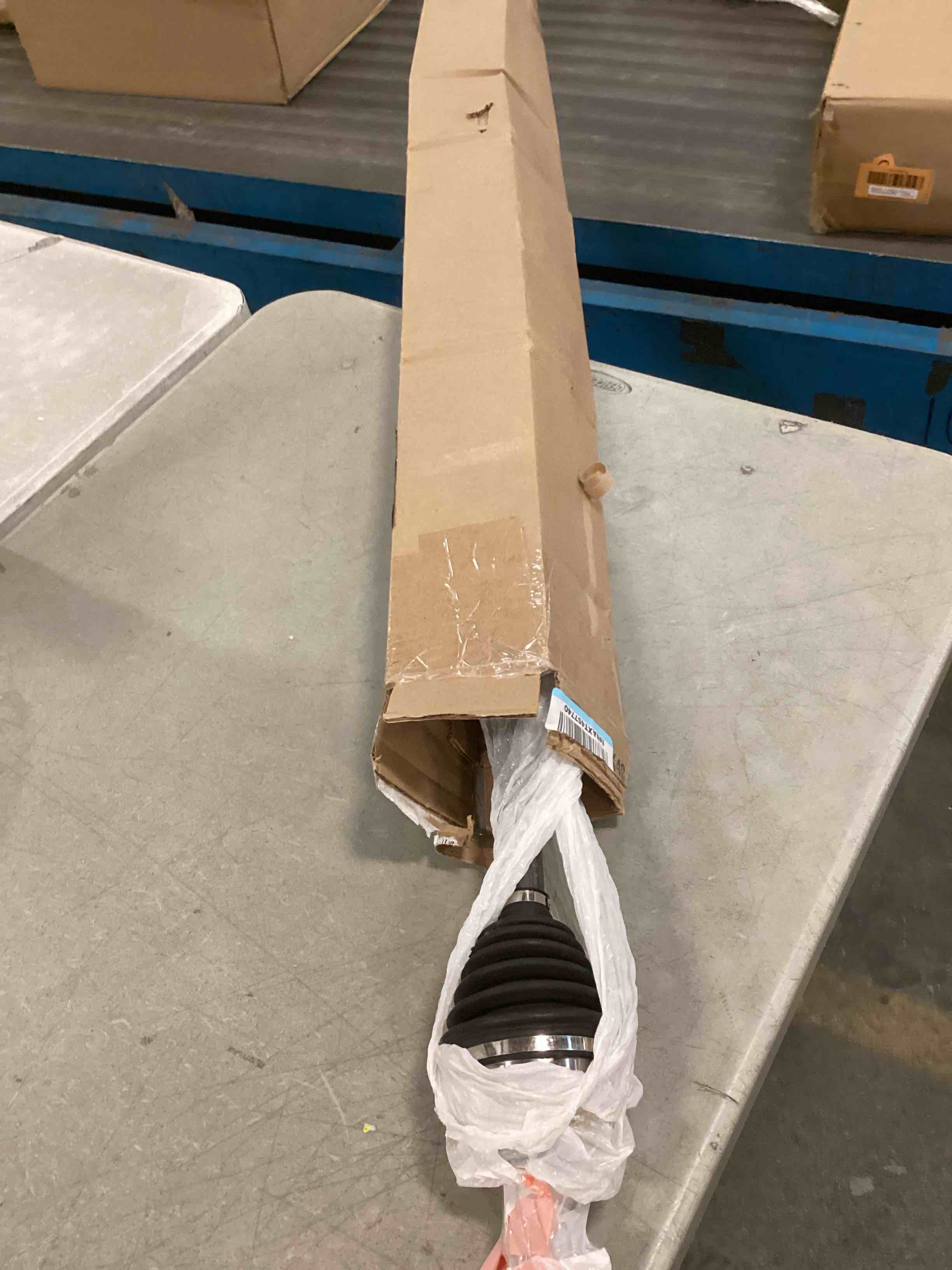 https://s3.amazonaws.com/lotting-images-prod/bidfta/BLU6719957_1722912901756.jpeg