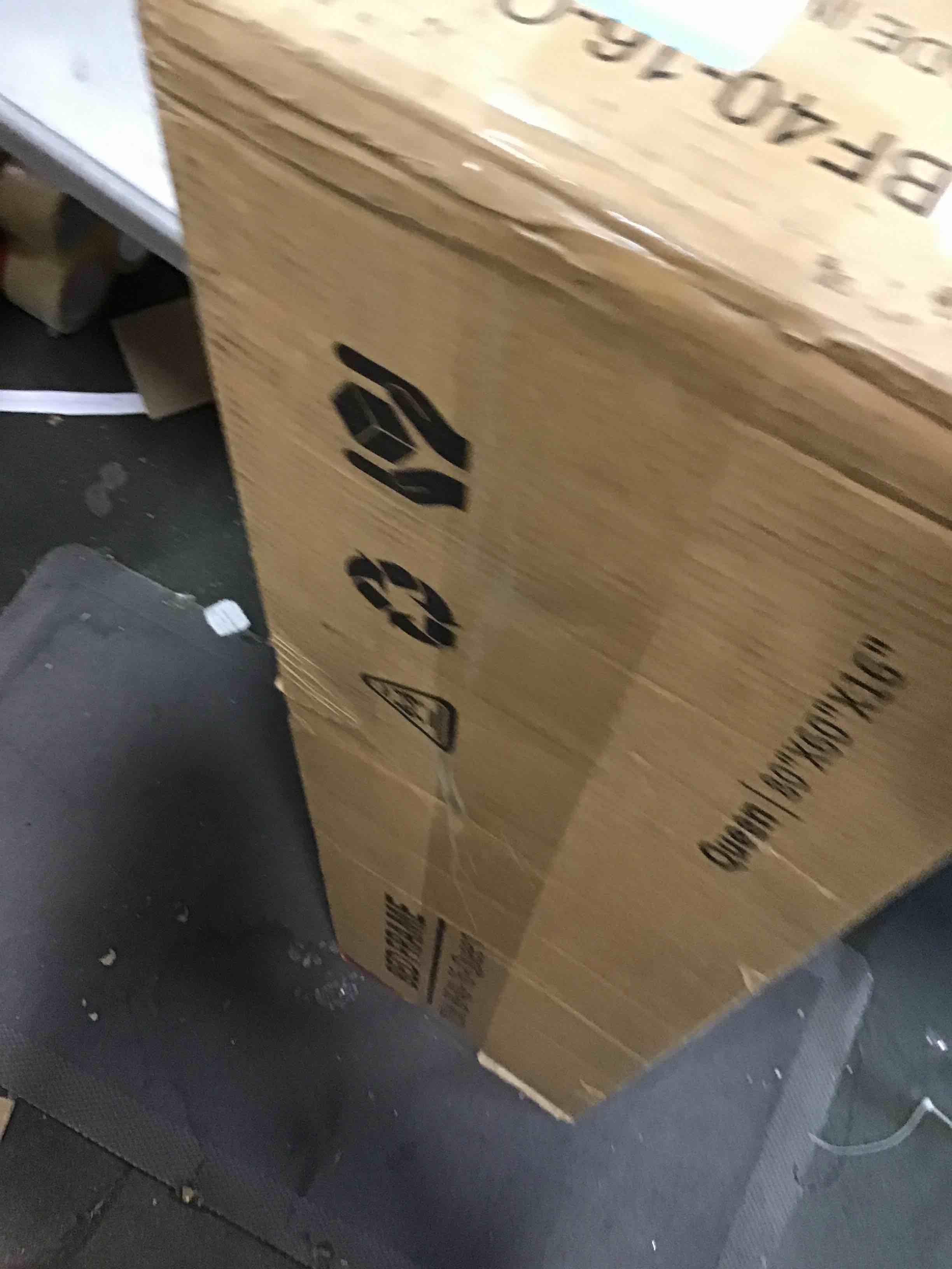 https://s3.amazonaws.com/lotting-images-prod/bidfta/BLU6720212_1722313666802.jpeg
