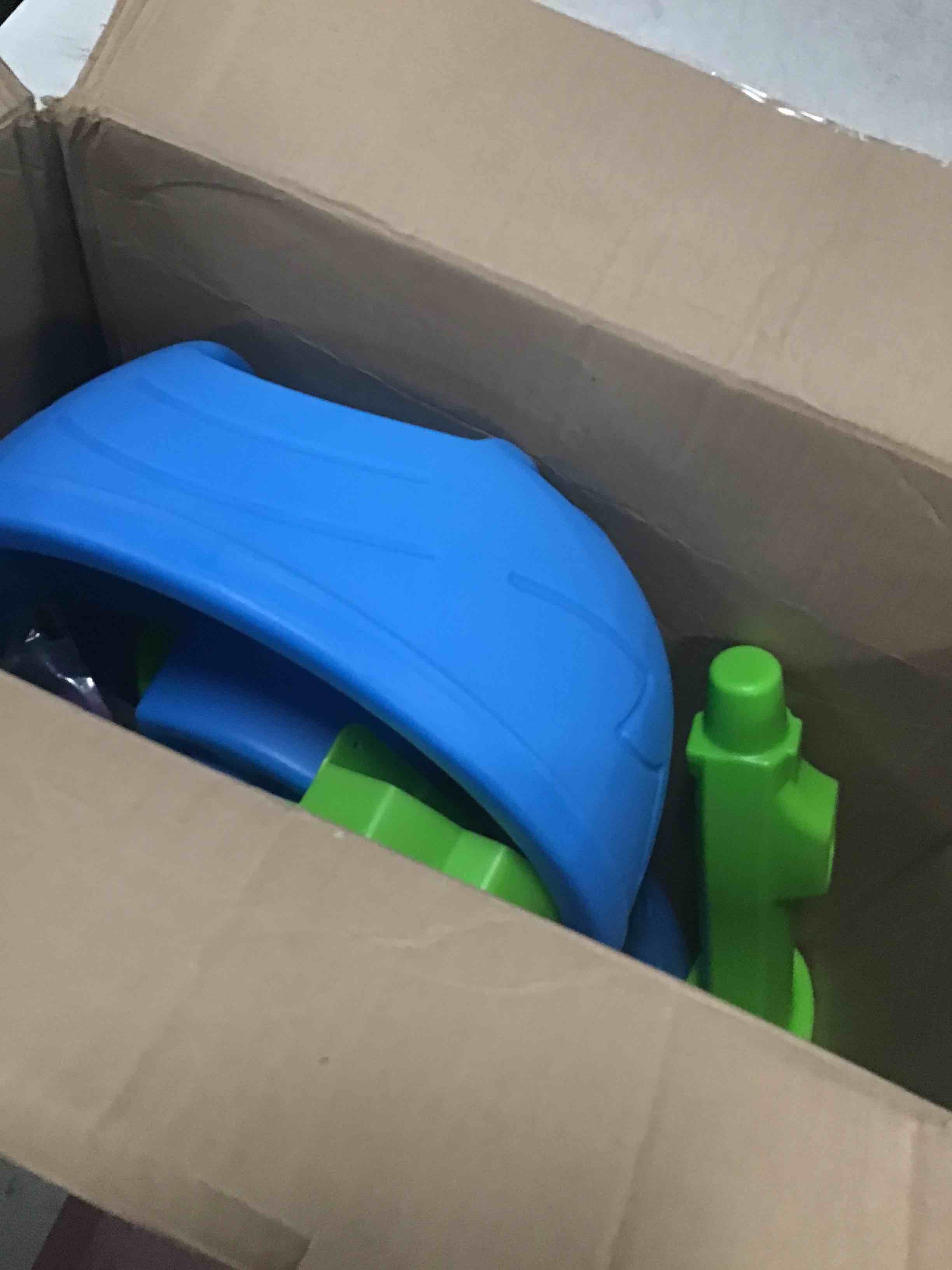 https://s3.amazonaws.com/lotting-images-prod/bidfta/BLU6720473_1721994962435.jpeg