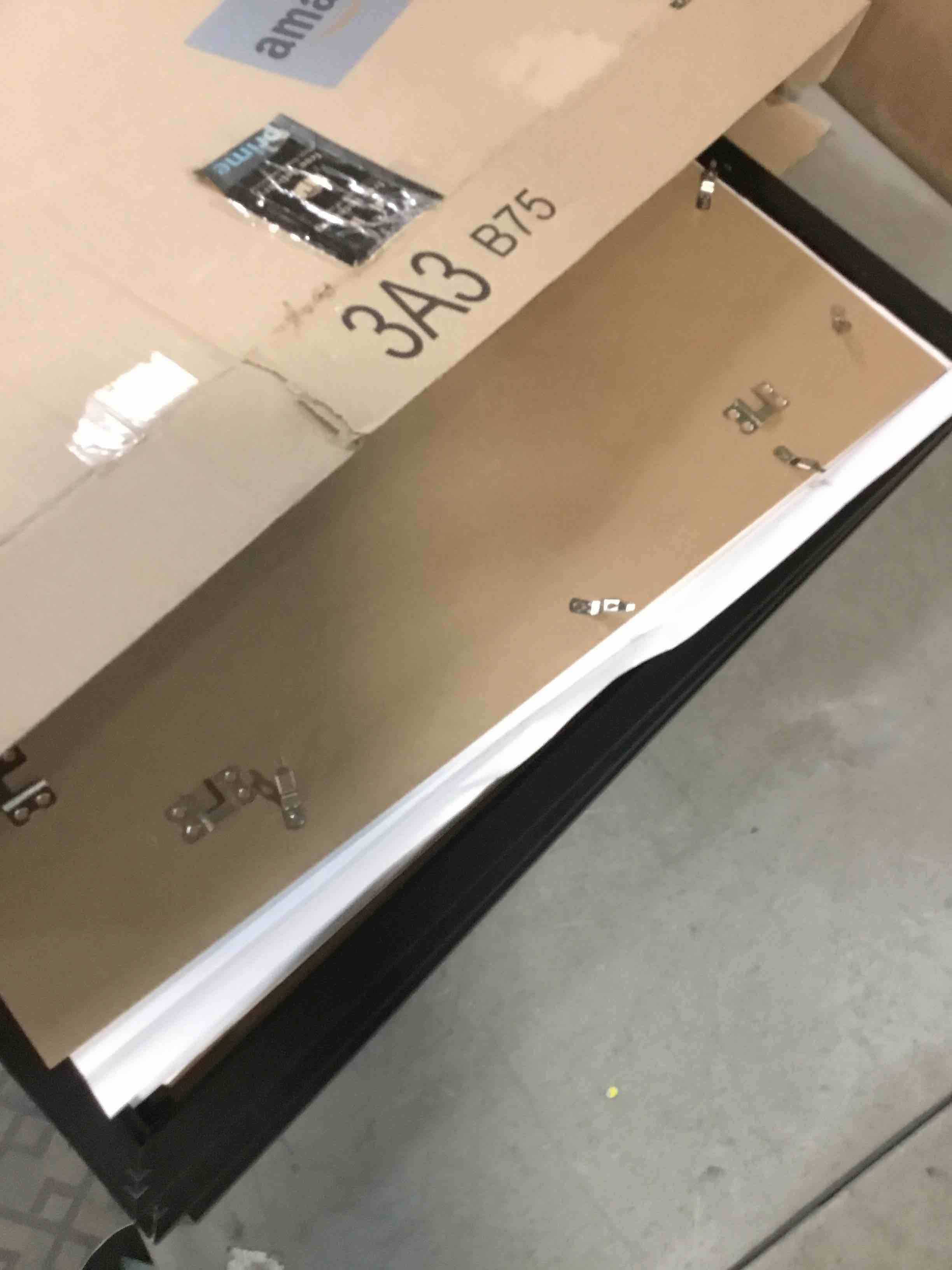 https://s3.amazonaws.com/lotting-images-prod/bidfta/BLU6721815_1722519273842.jpeg