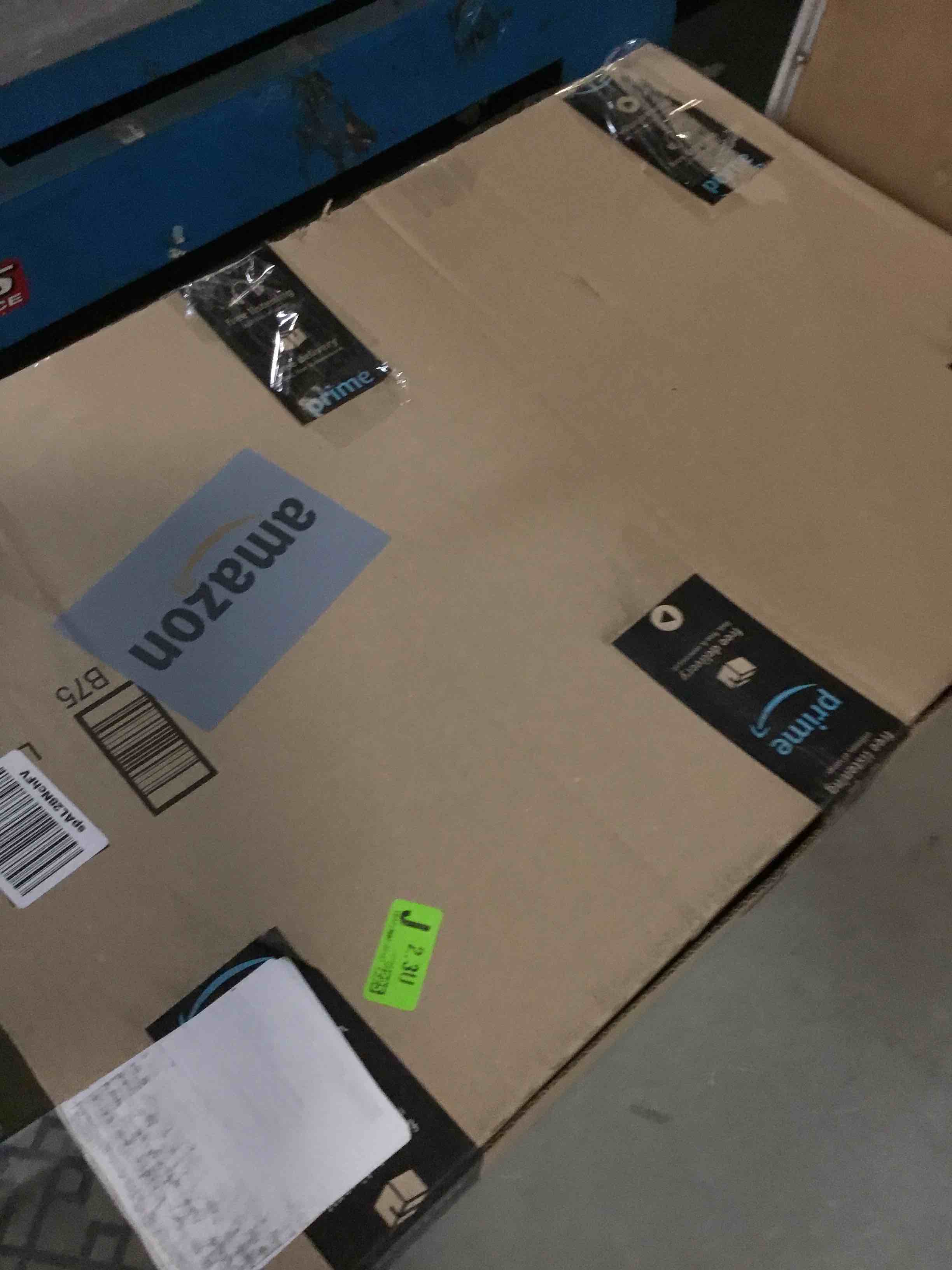 https://s3.amazonaws.com/lotting-images-prod/bidfta/BLU6721815_1722519294868.jpeg