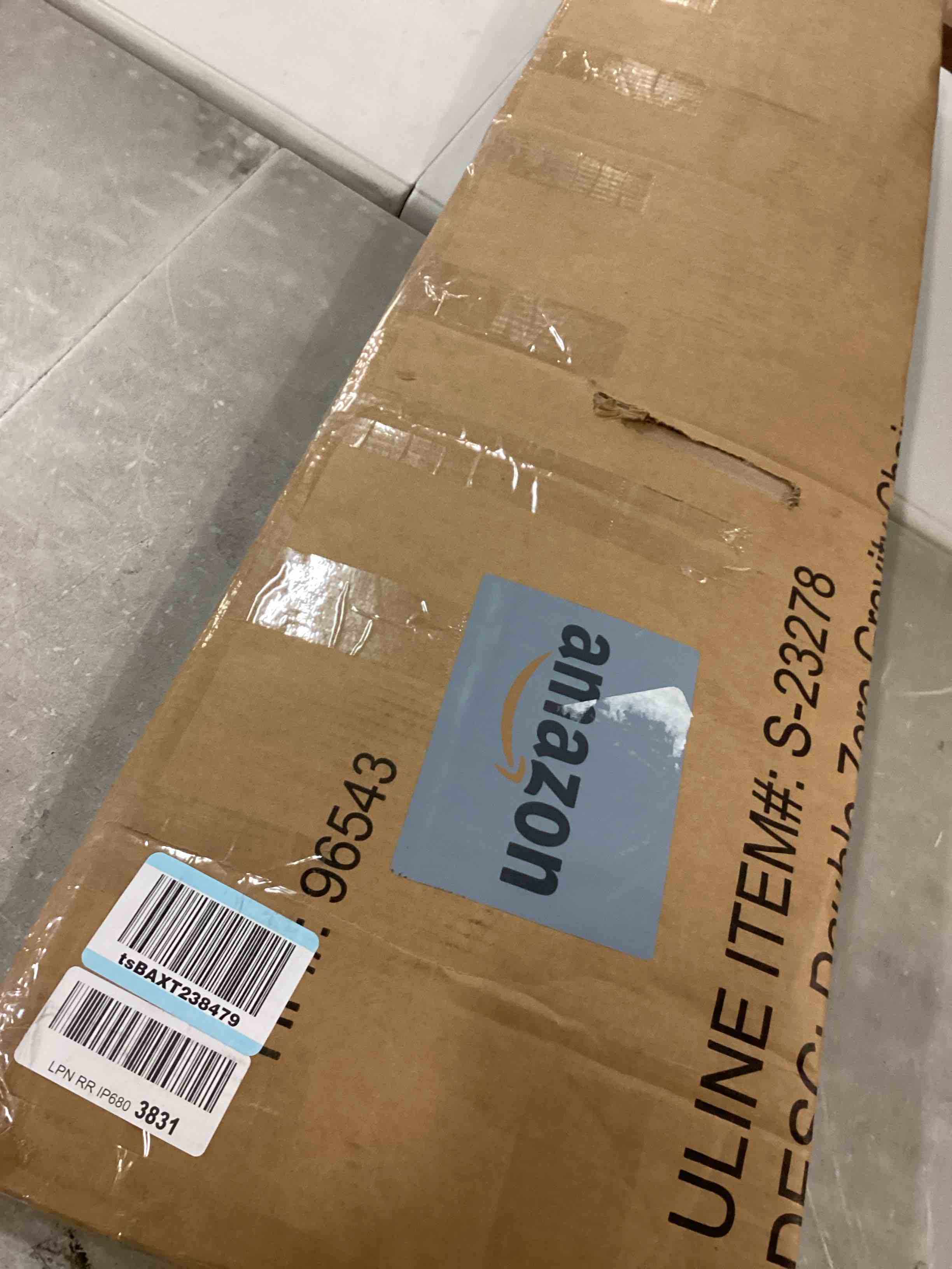 https://s3.amazonaws.com/lotting-images-prod/bidfta/BLU6721975_1722259930389.jpeg