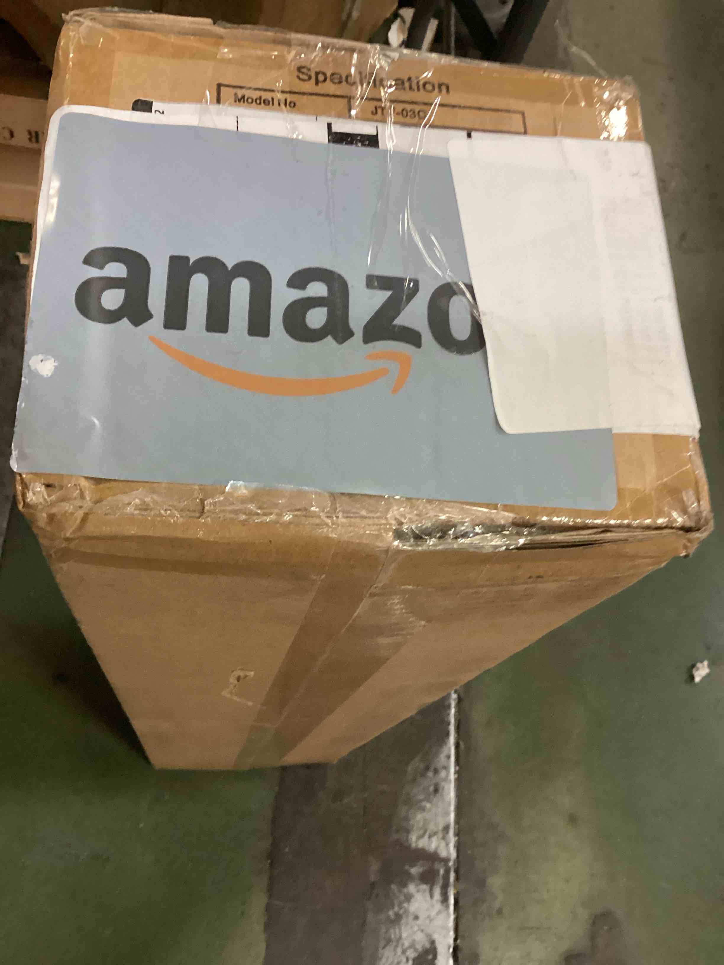 https://s3.amazonaws.com/lotting-images-prod/bidfta/BLU6722242_1722346909873.jpeg