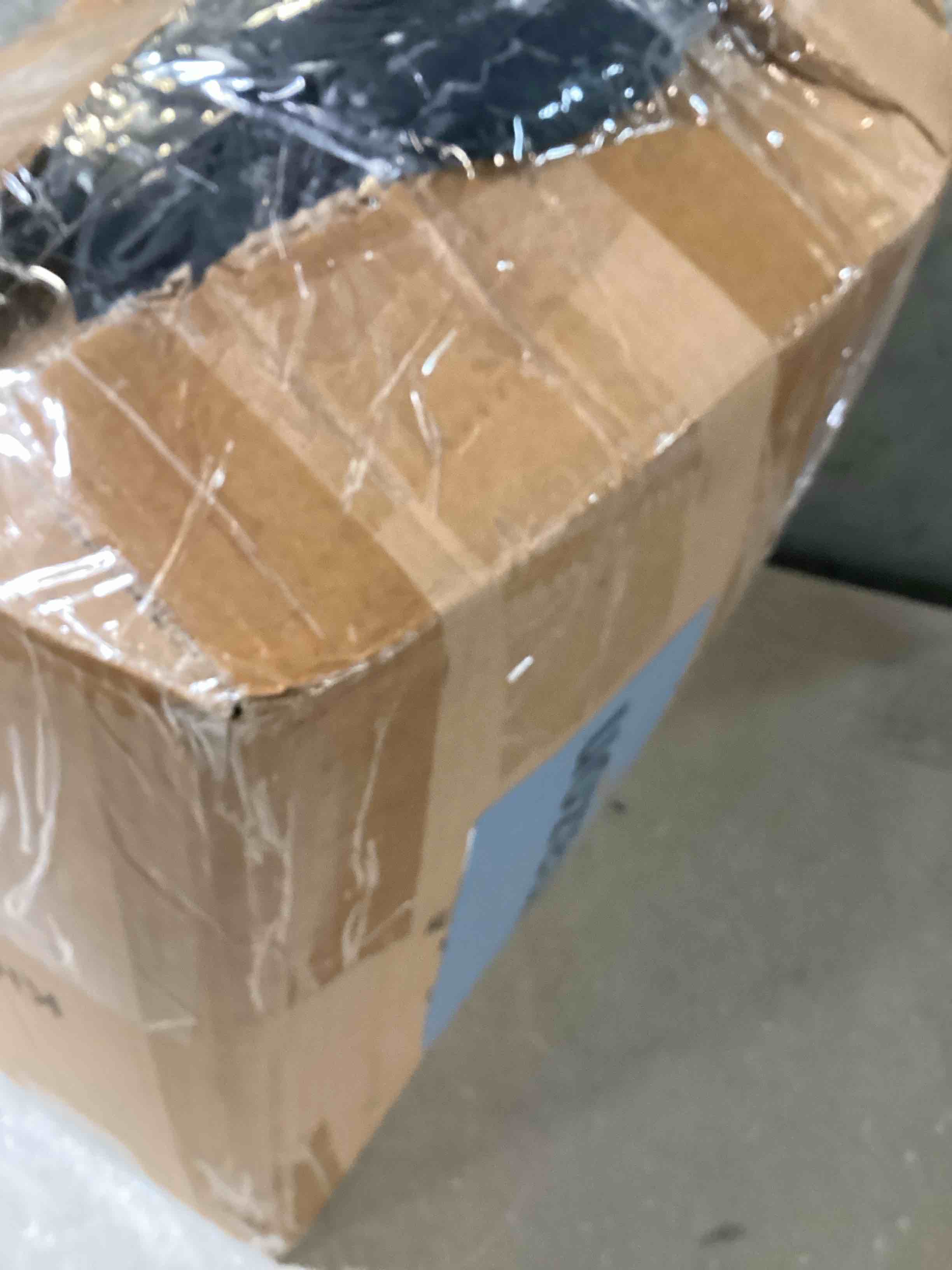 https://s3.amazonaws.com/lotting-images-prod/bidfta/BLU6722806_1722528471635.jpeg