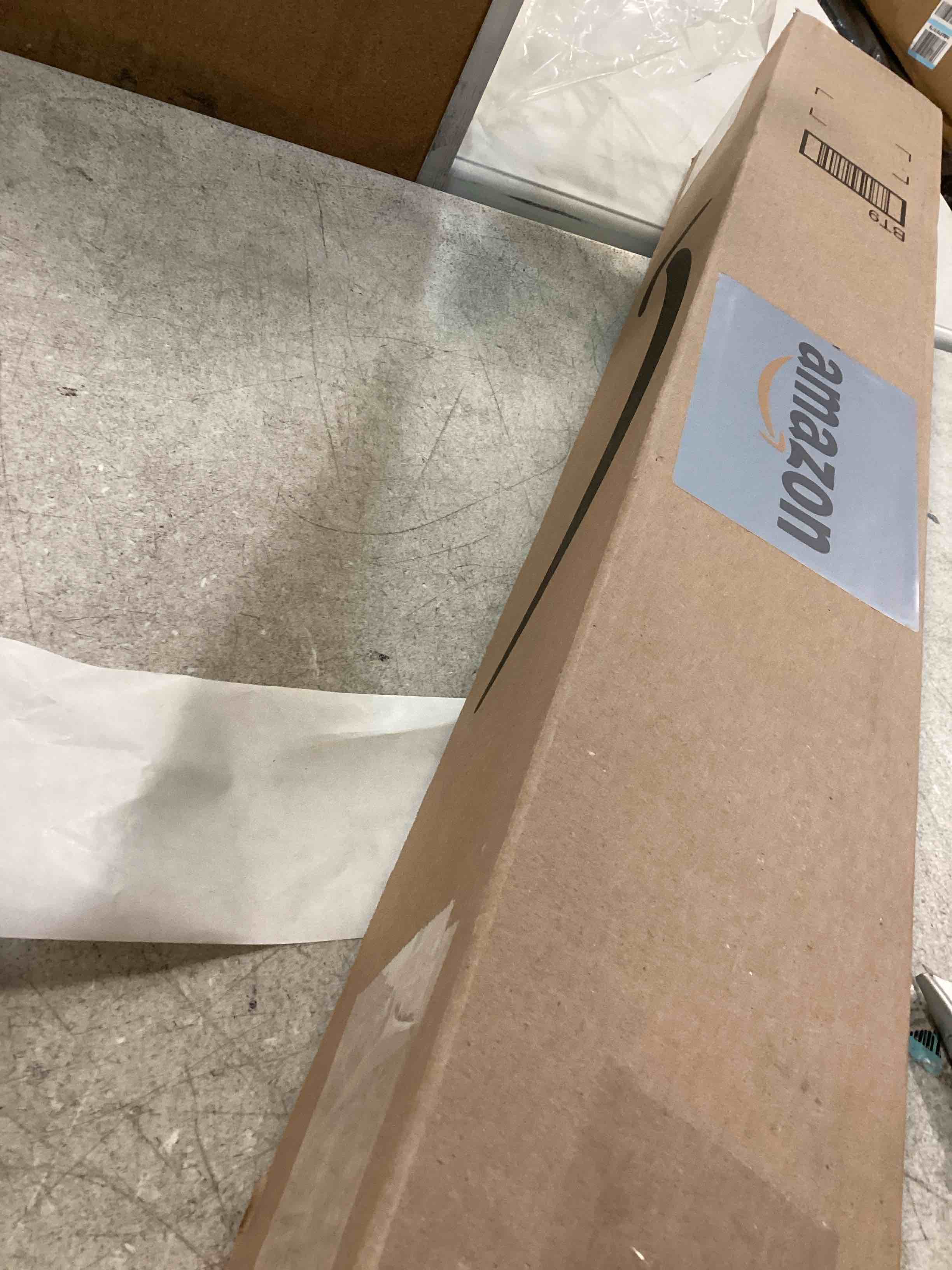 https://s3.amazonaws.com/lotting-images-prod/bidfta/BLU6722957_1722606495852.jpeg