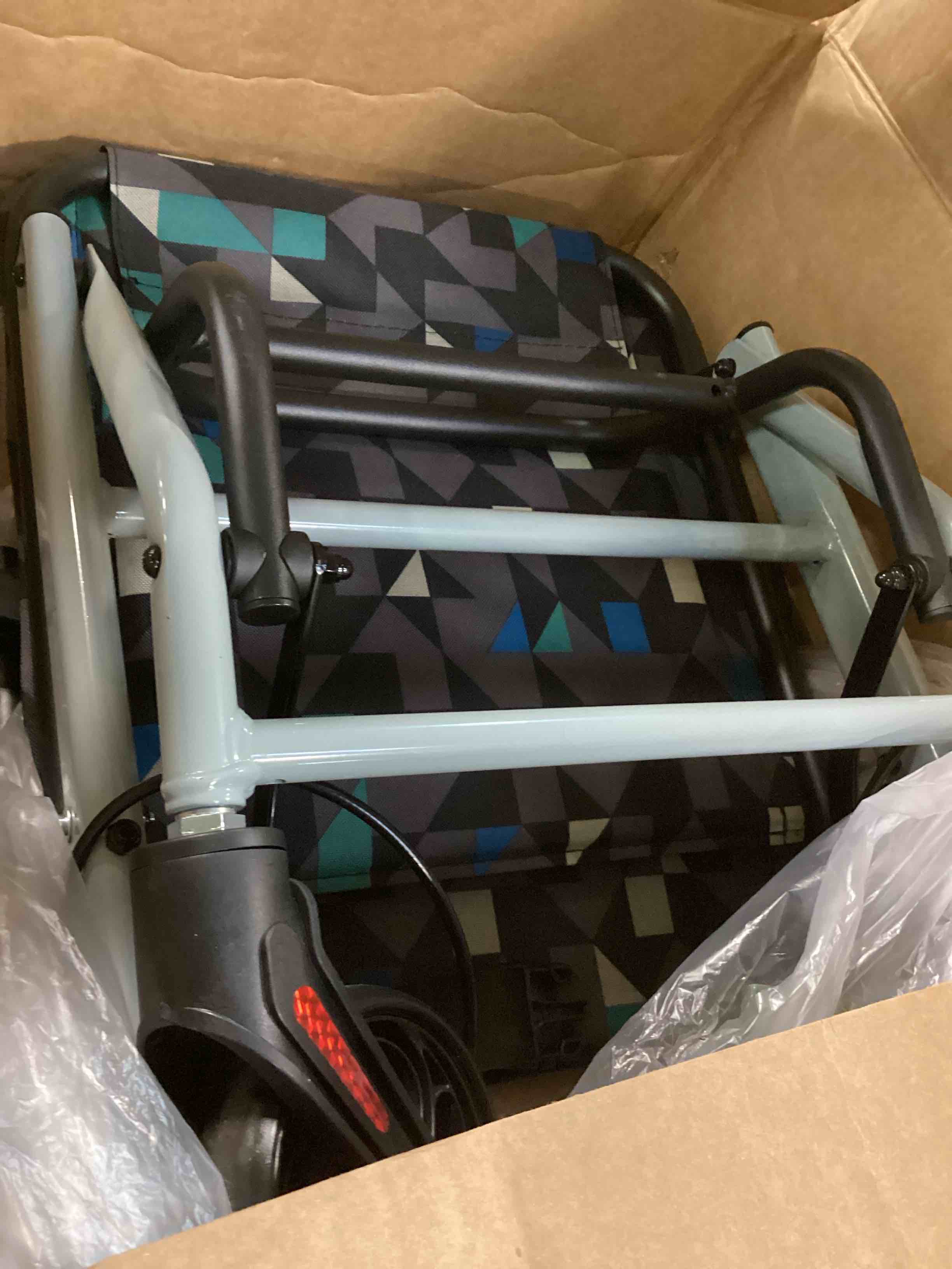 https://s3.amazonaws.com/lotting-images-prod/bidfta/BLU6723015_1722613722883.jpeg