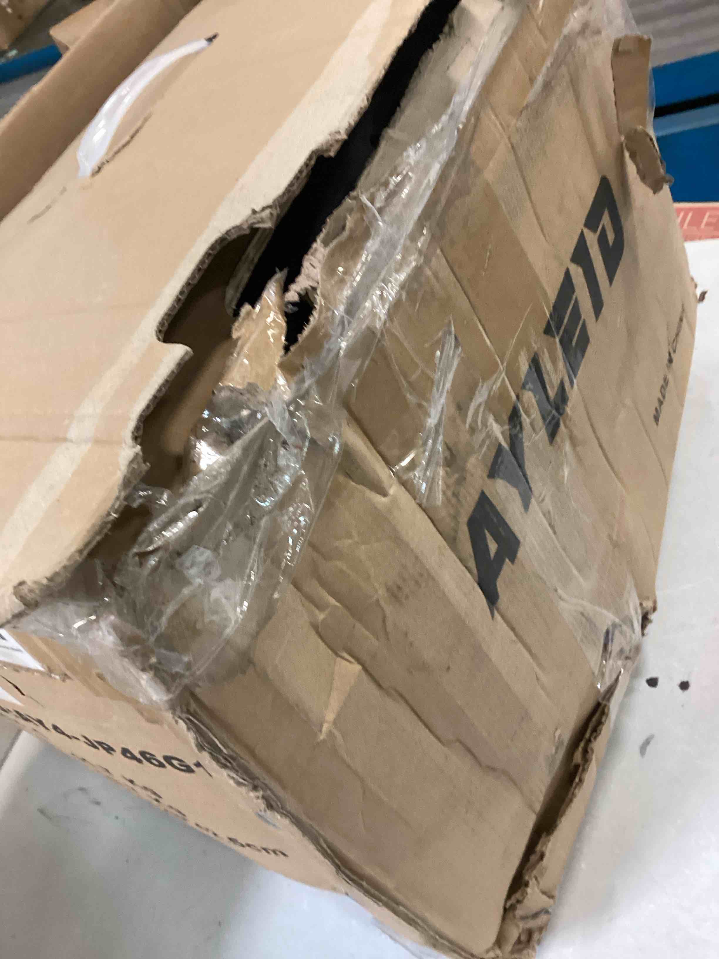 https://s3.amazonaws.com/lotting-images-prod/bidfta/BLU6723327_1722885680405.jpeg