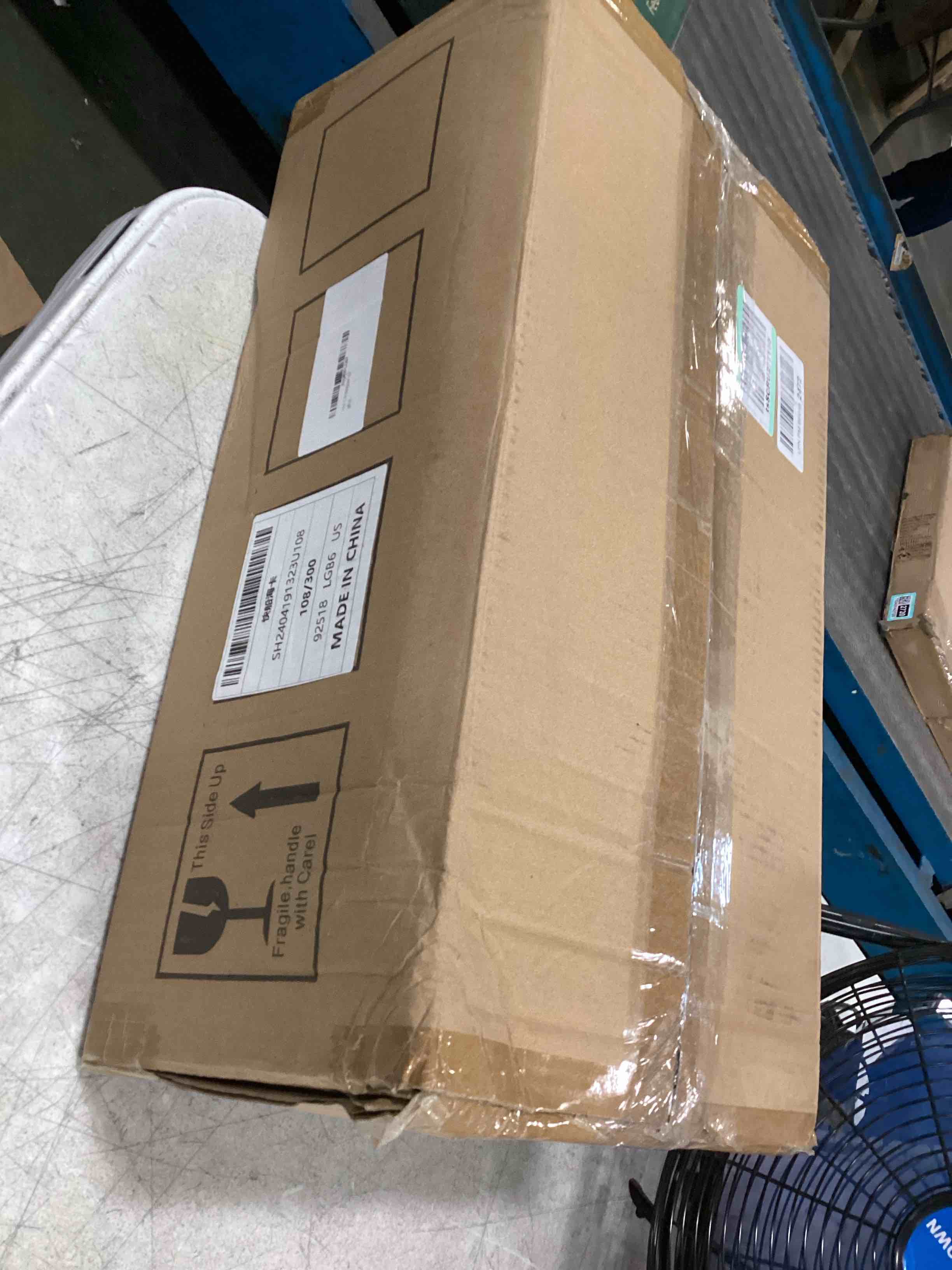 https://s3.amazonaws.com/lotting-images-prod/bidfta/BLU6723890_1723852416294.jpeg