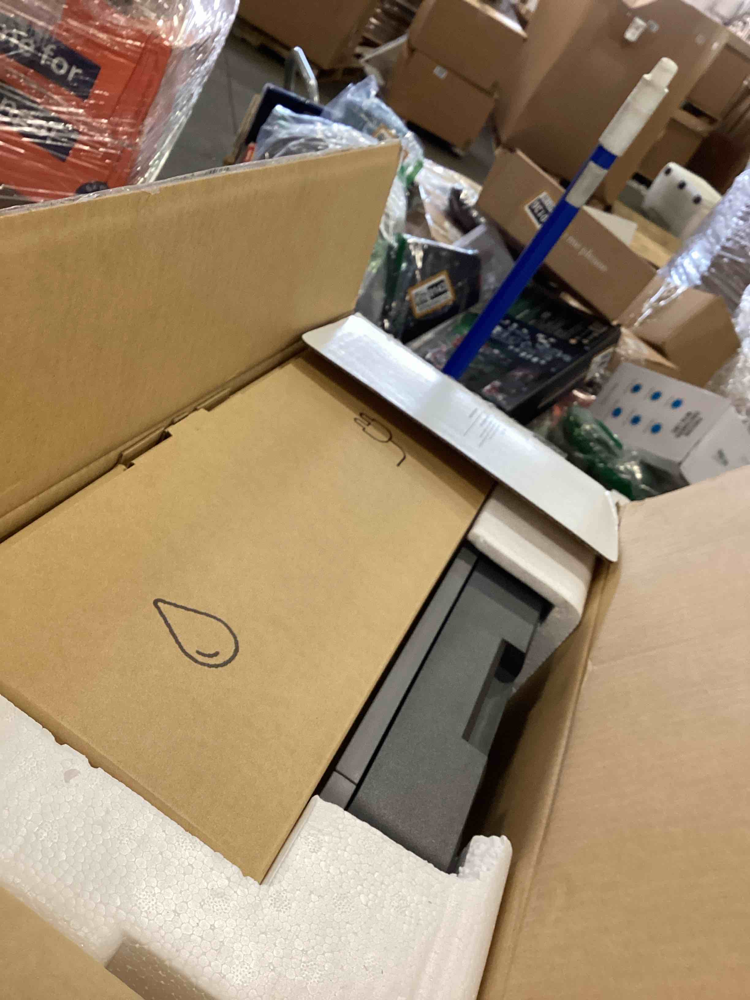 https://s3.amazonaws.com/lotting-images-prod/bidfta/BLU6724278_1724188669176.jpeg