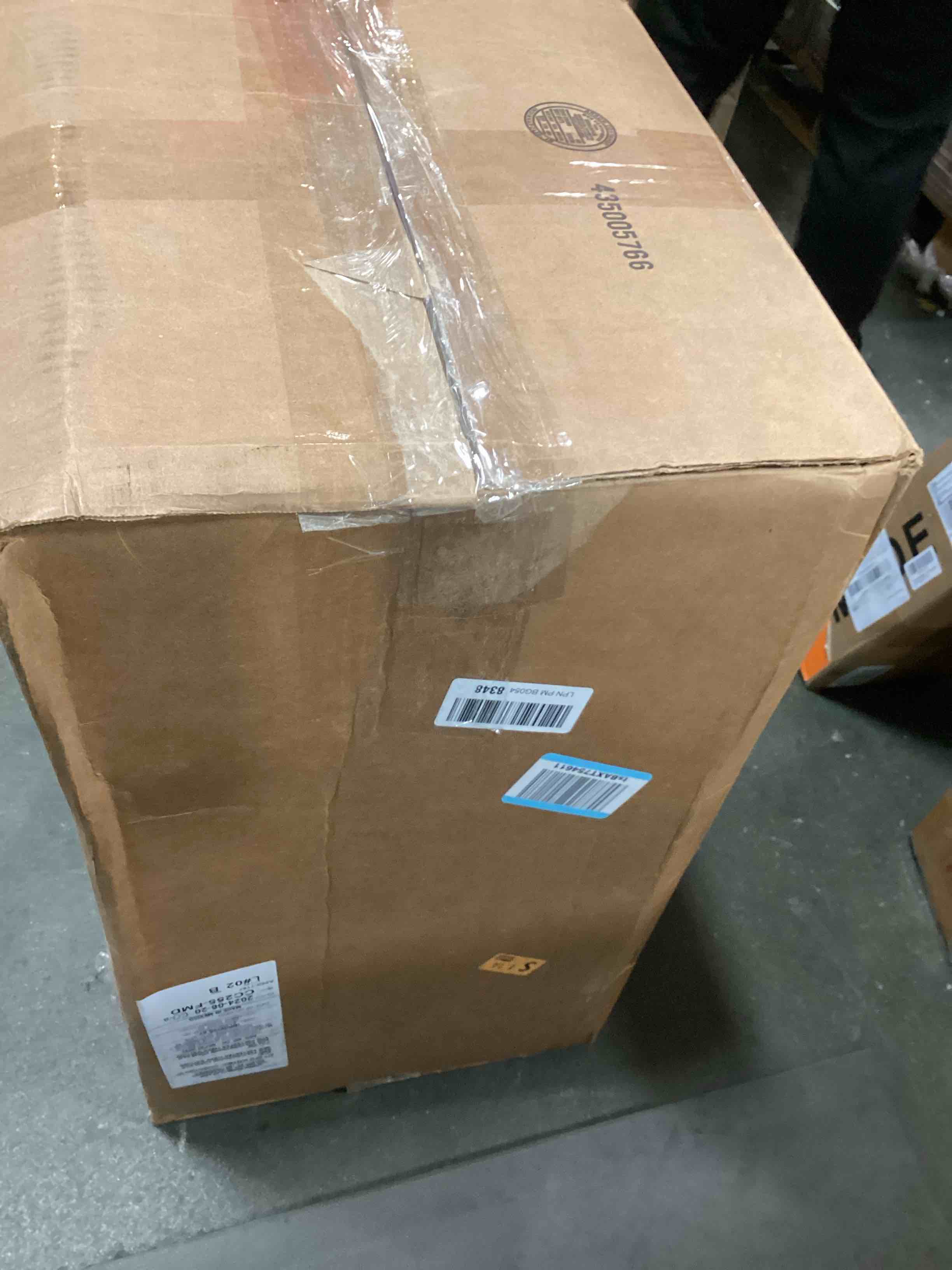 https://s3.amazonaws.com/lotting-images-prod/bidfta/BLU6724299_1724190822283.jpeg
