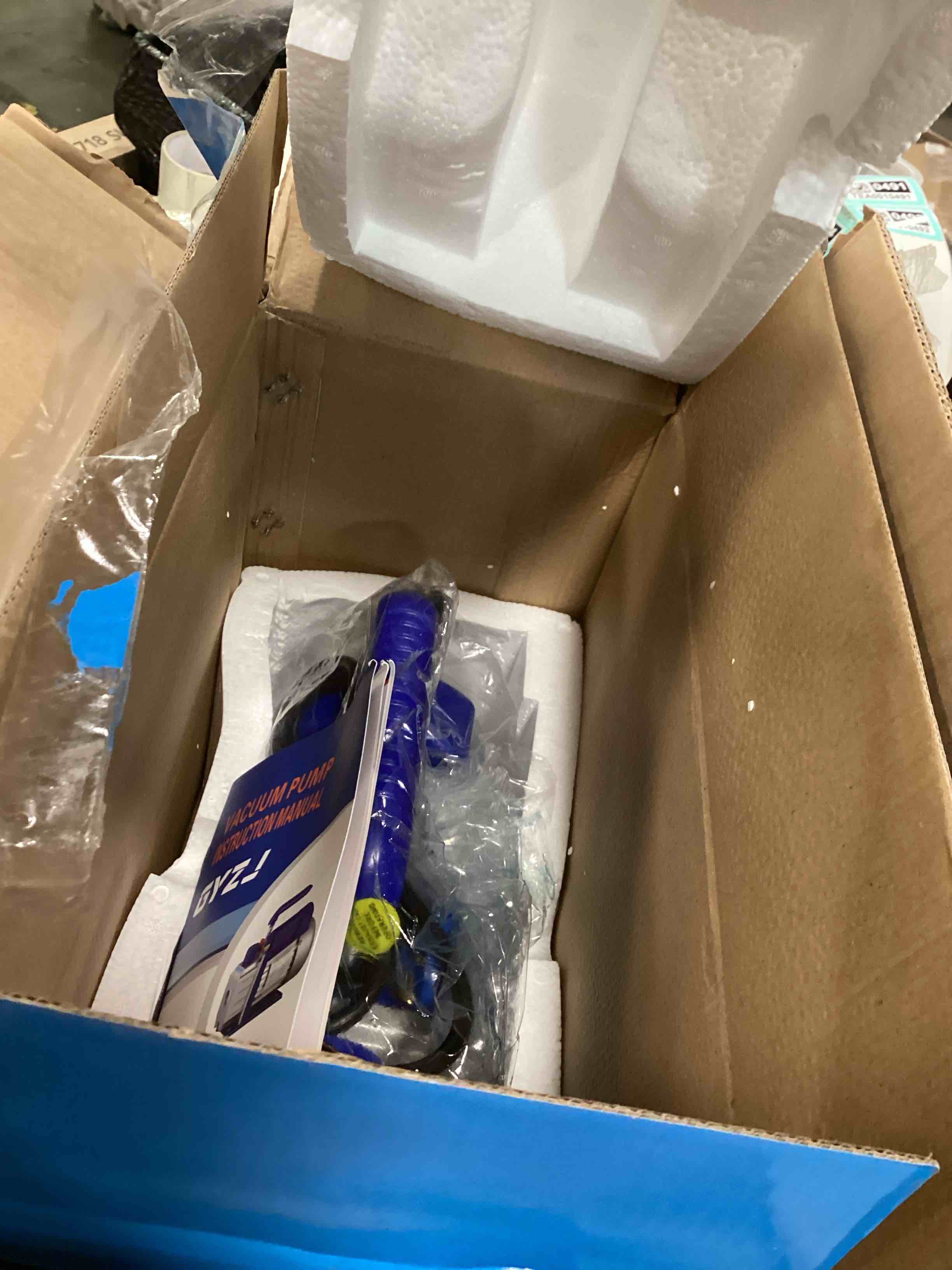 https://s3.amazonaws.com/lotting-images-prod/bidfta/BLU6724402_1724204932971.jpeg