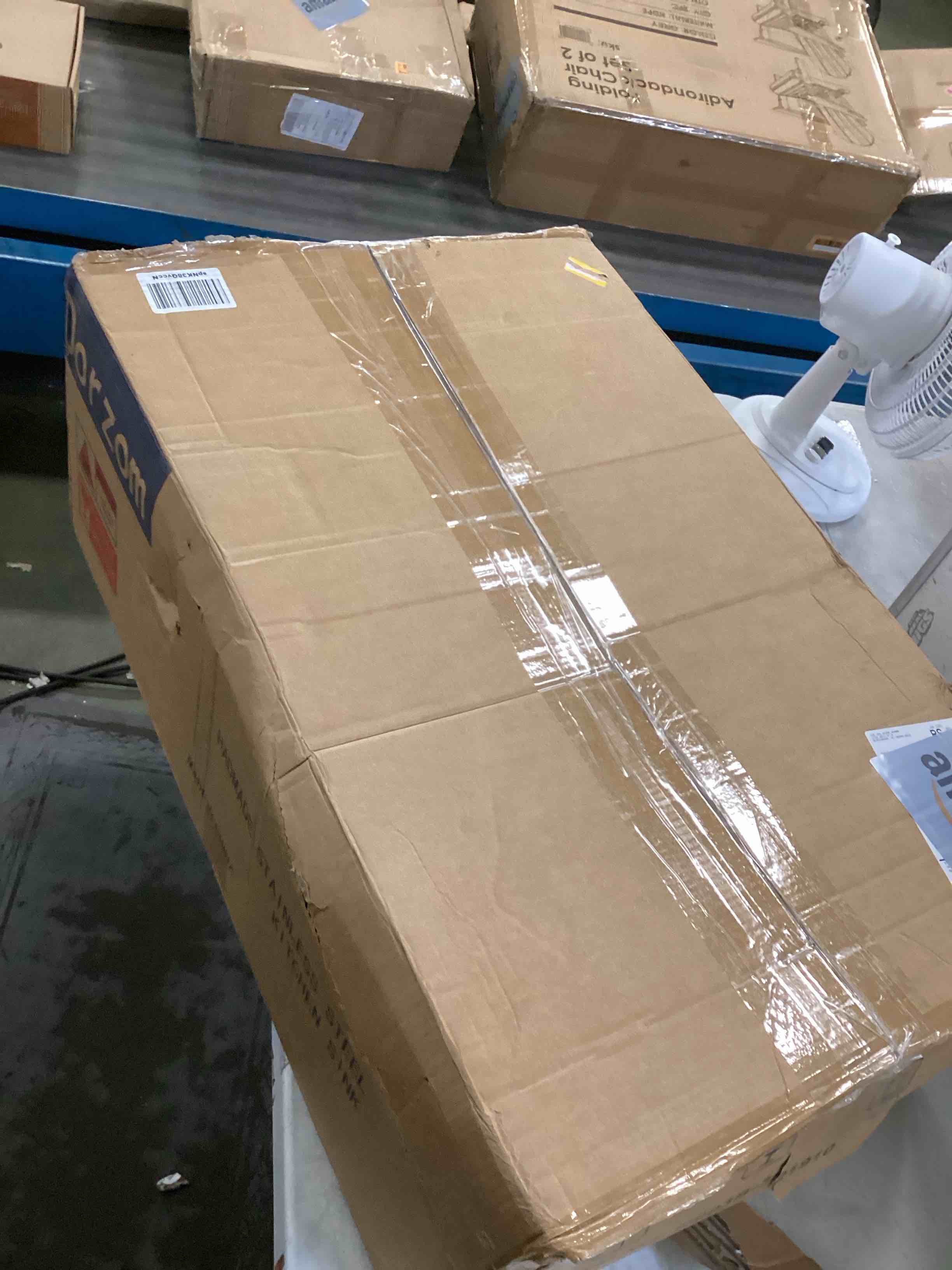https://s3.amazonaws.com/lotting-images-prod/bidfta/BLU6725074_1722529208135.jpeg