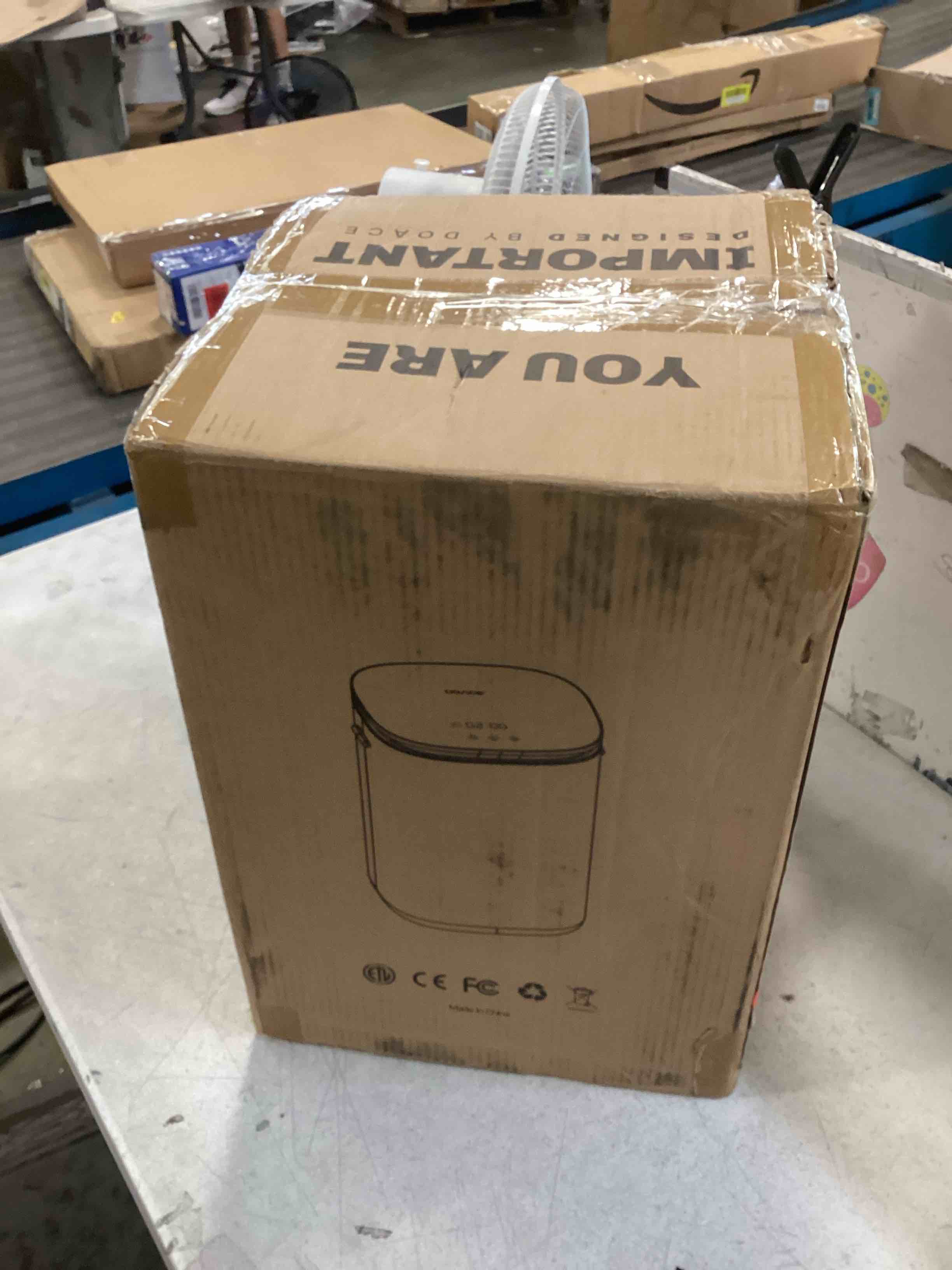 https://s3.amazonaws.com/lotting-images-prod/bidfta/BLU6725078_1722529667444.jpeg
