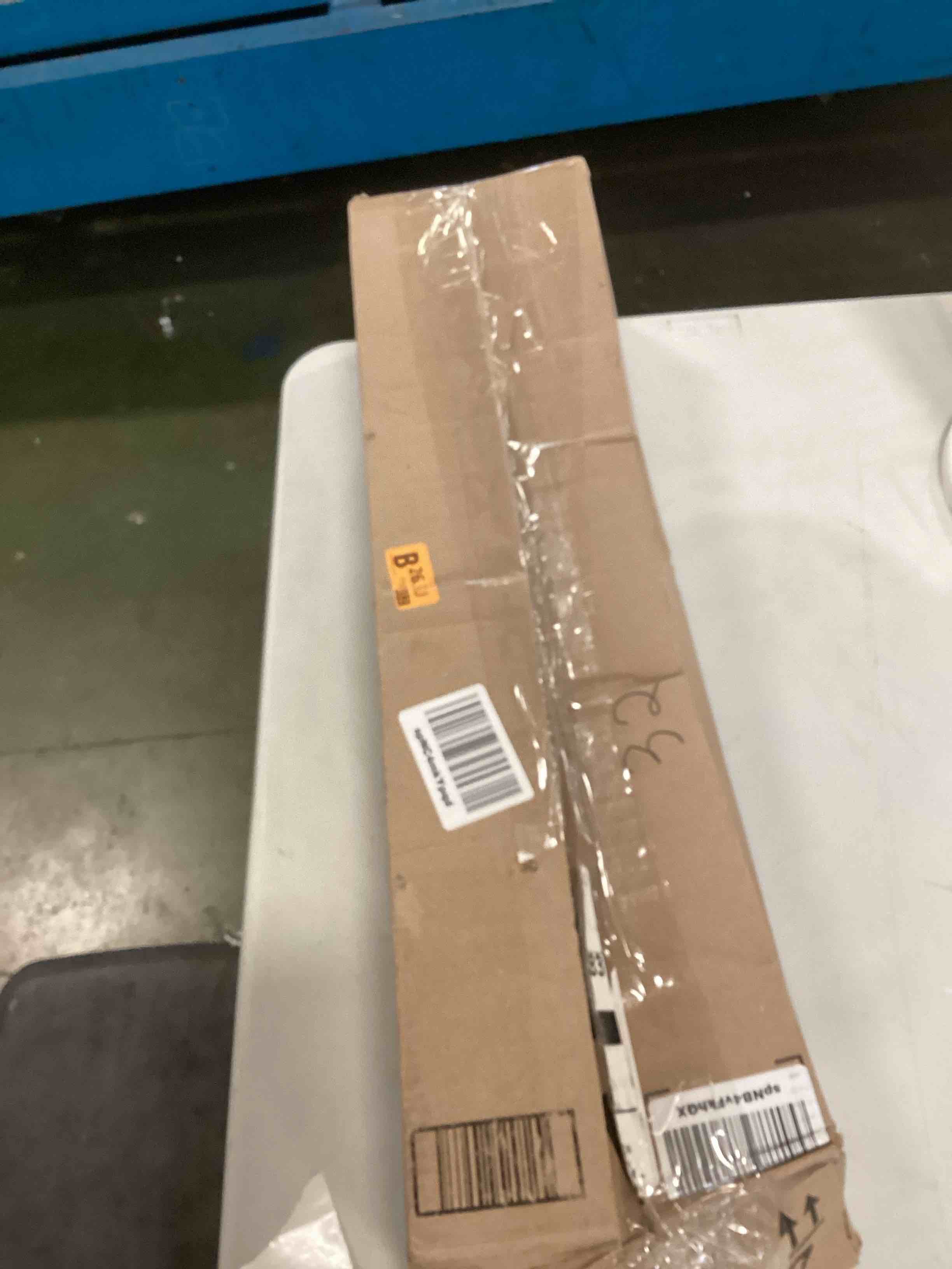 https://s3.amazonaws.com/lotting-images-prod/bidfta/BLU6725362_1722863193365.jpeg
