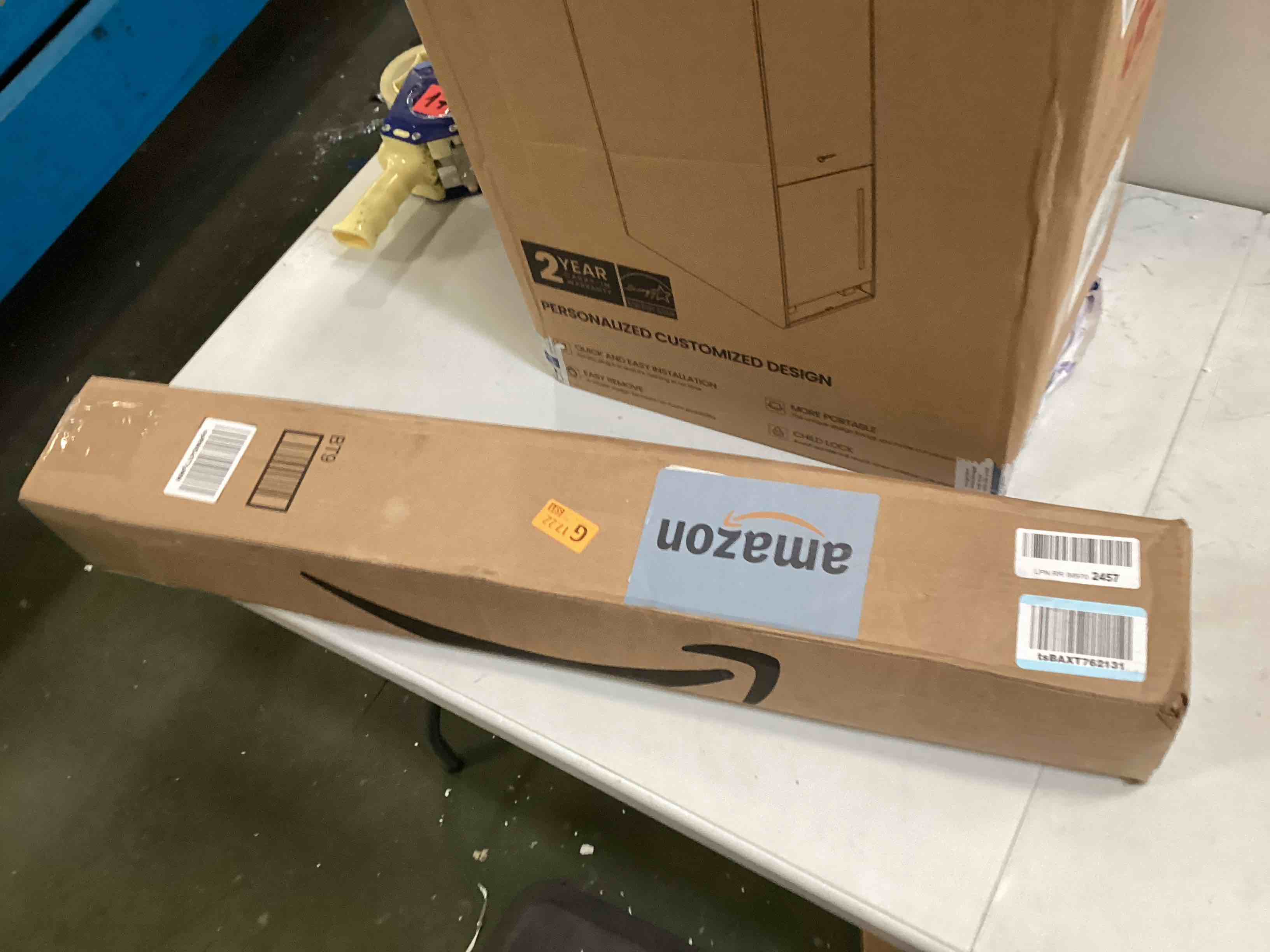 https://s3.amazonaws.com/lotting-images-prod/bidfta/BLU6725422_1722870589956.jpeg