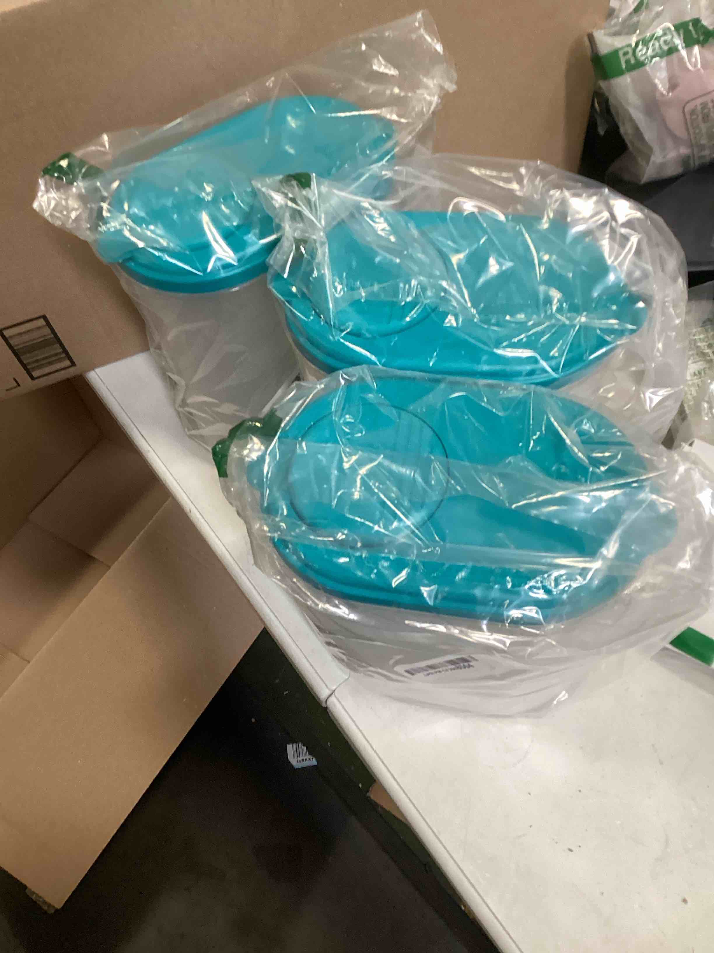 https://s3.amazonaws.com/lotting-images-prod/bidfta/BLU6725448_1722873301867.jpeg