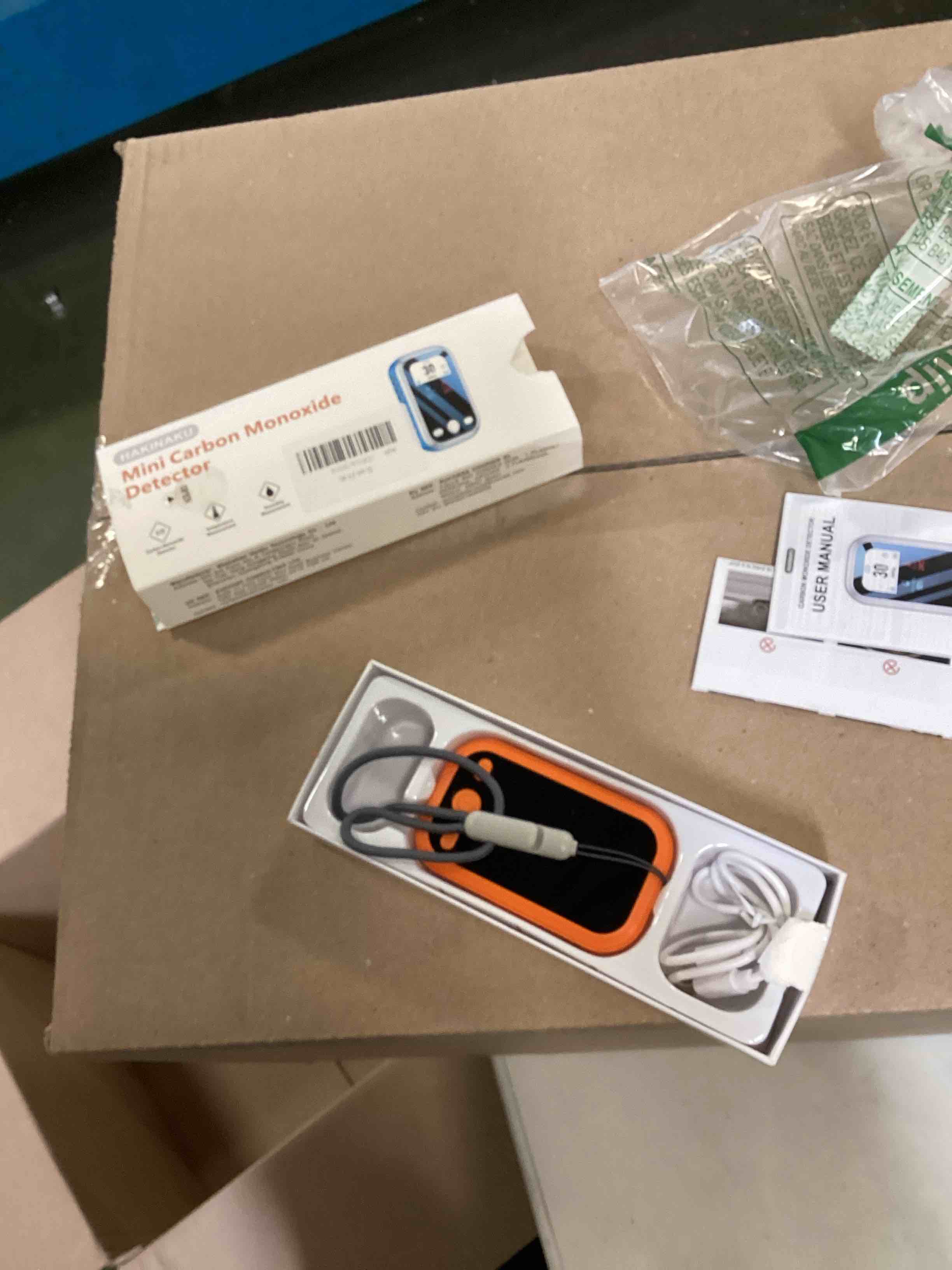 https://s3.amazonaws.com/lotting-images-prod/bidfta/BLU6725453_1722873647933.jpeg