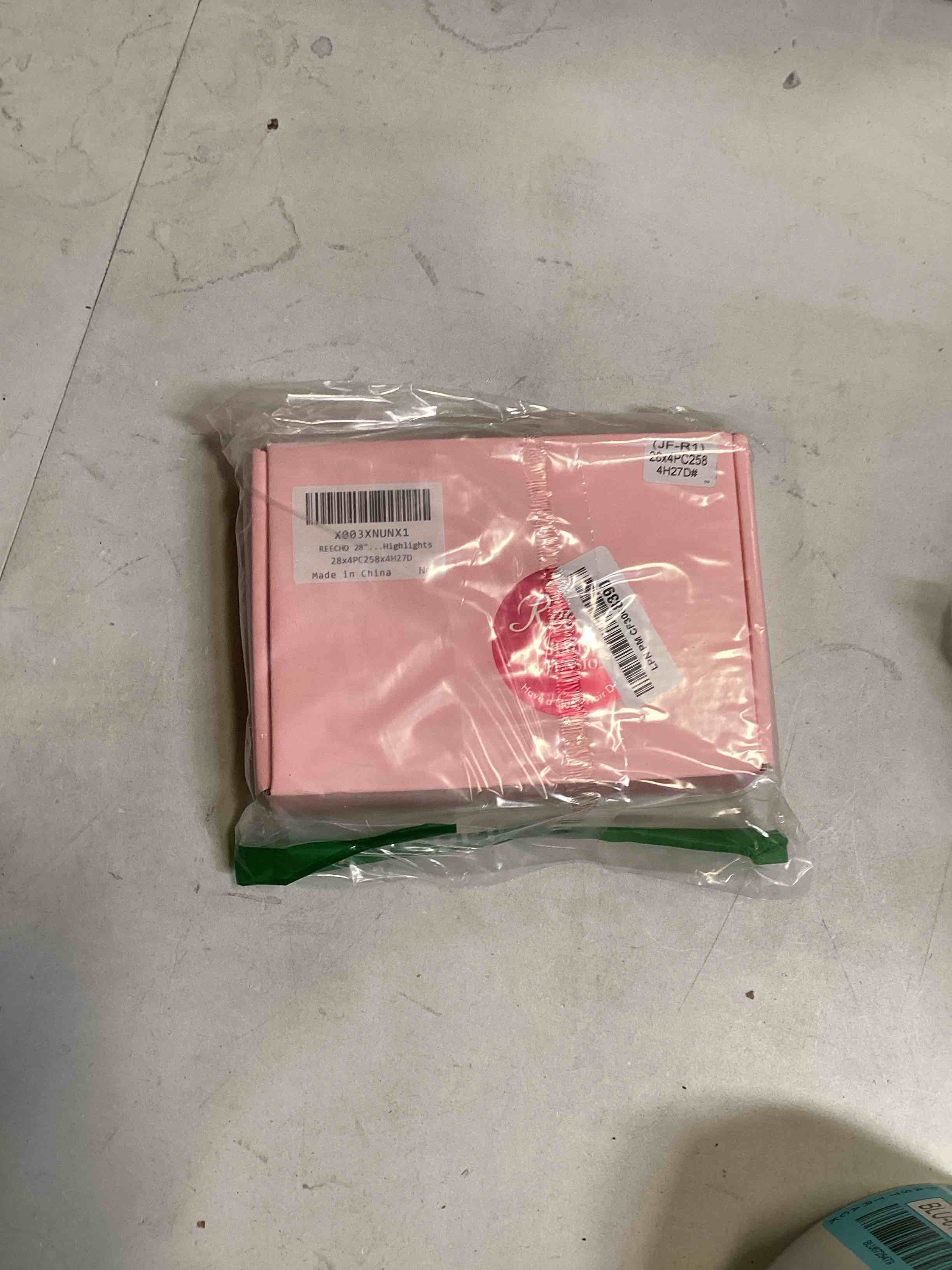 https://s3.amazonaws.com/lotting-images-prod/bidfta/BLU6725479_1722874513004.jpeg