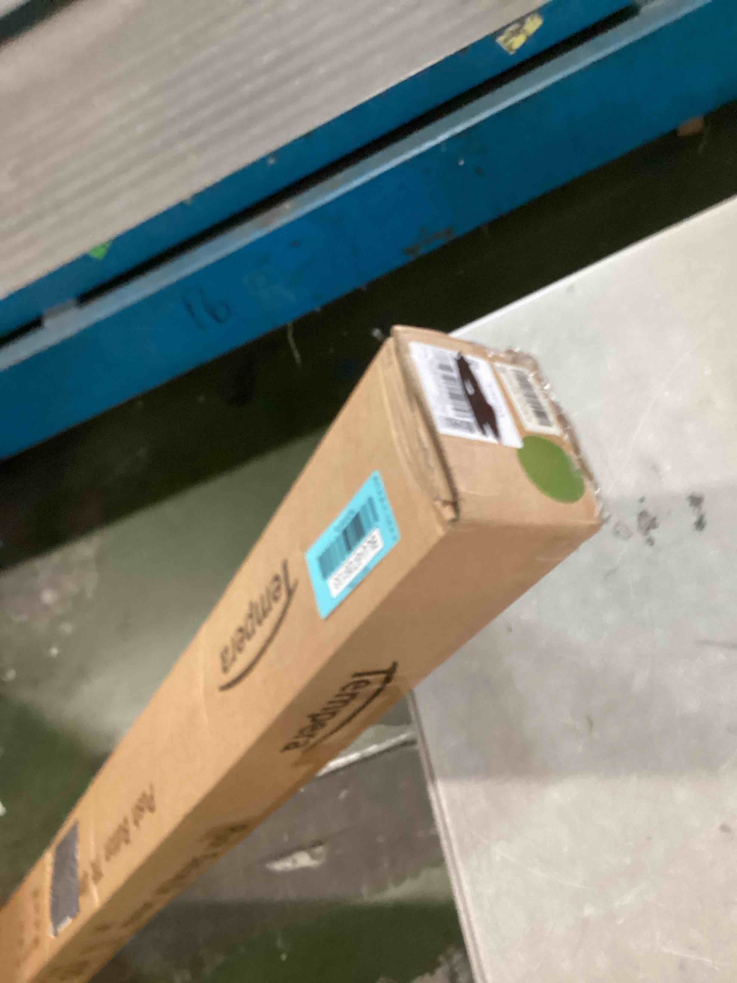 https://s3.amazonaws.com/lotting-images-prod/bidfta/BLU6726133_1723147817146.jpeg