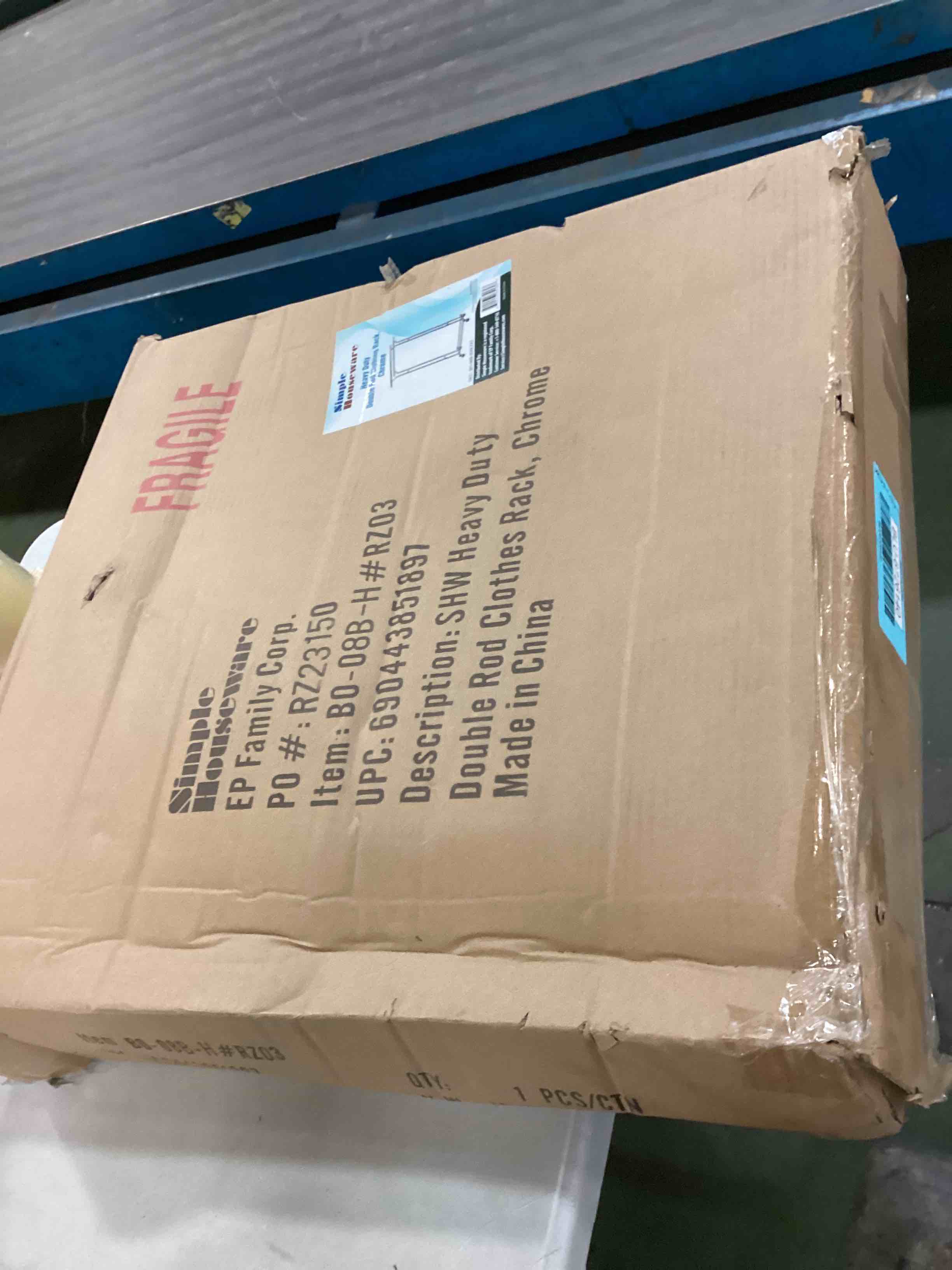 https://s3.amazonaws.com/lotting-images-prod/bidfta/BLU6726140_1723205314511.jpeg