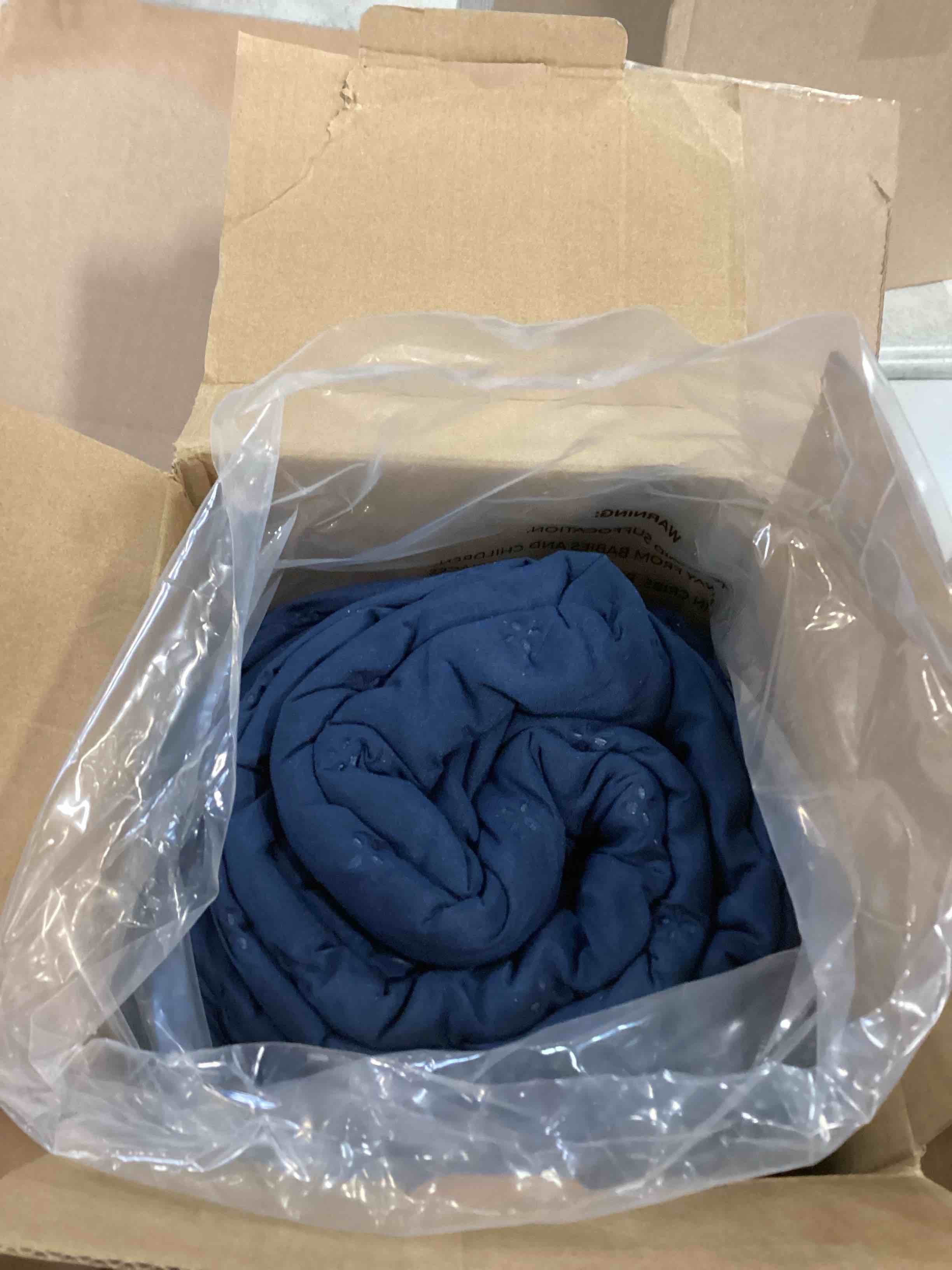 https://s3.amazonaws.com/lotting-images-prod/bidfta/BLU6726665_1722258031195.jpeg