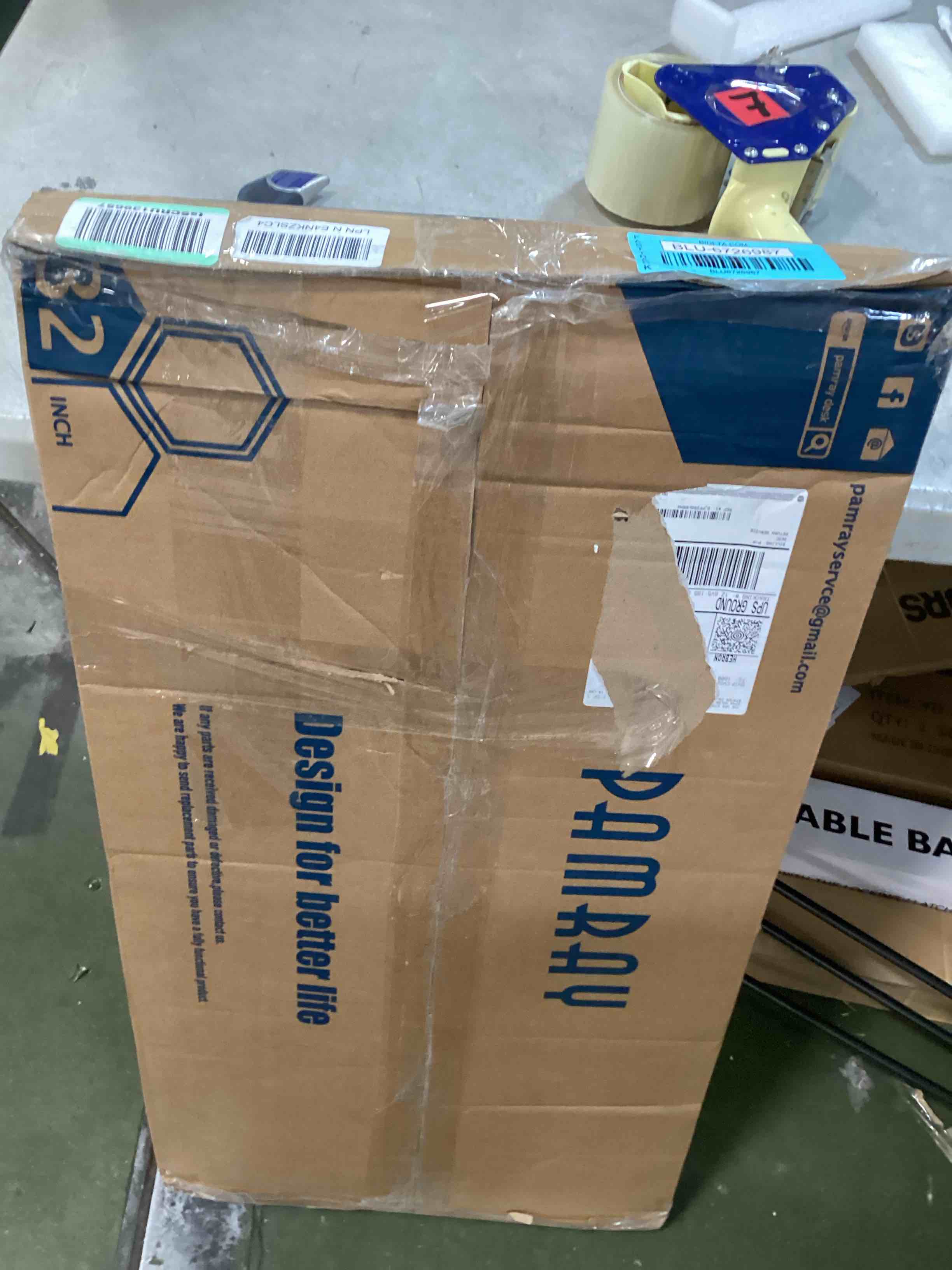 https://s3.amazonaws.com/lotting-images-prod/bidfta/BLU6726987_1722349709379.jpeg