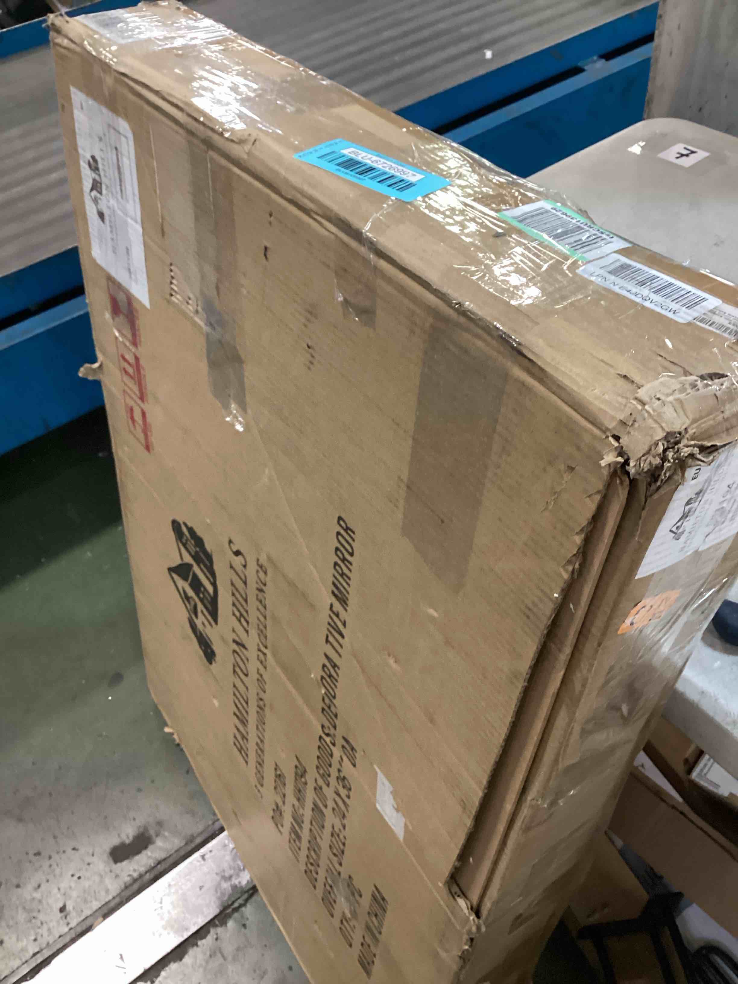 https://s3.amazonaws.com/lotting-images-prod/bidfta/BLU6726997_1722350835987.jpeg