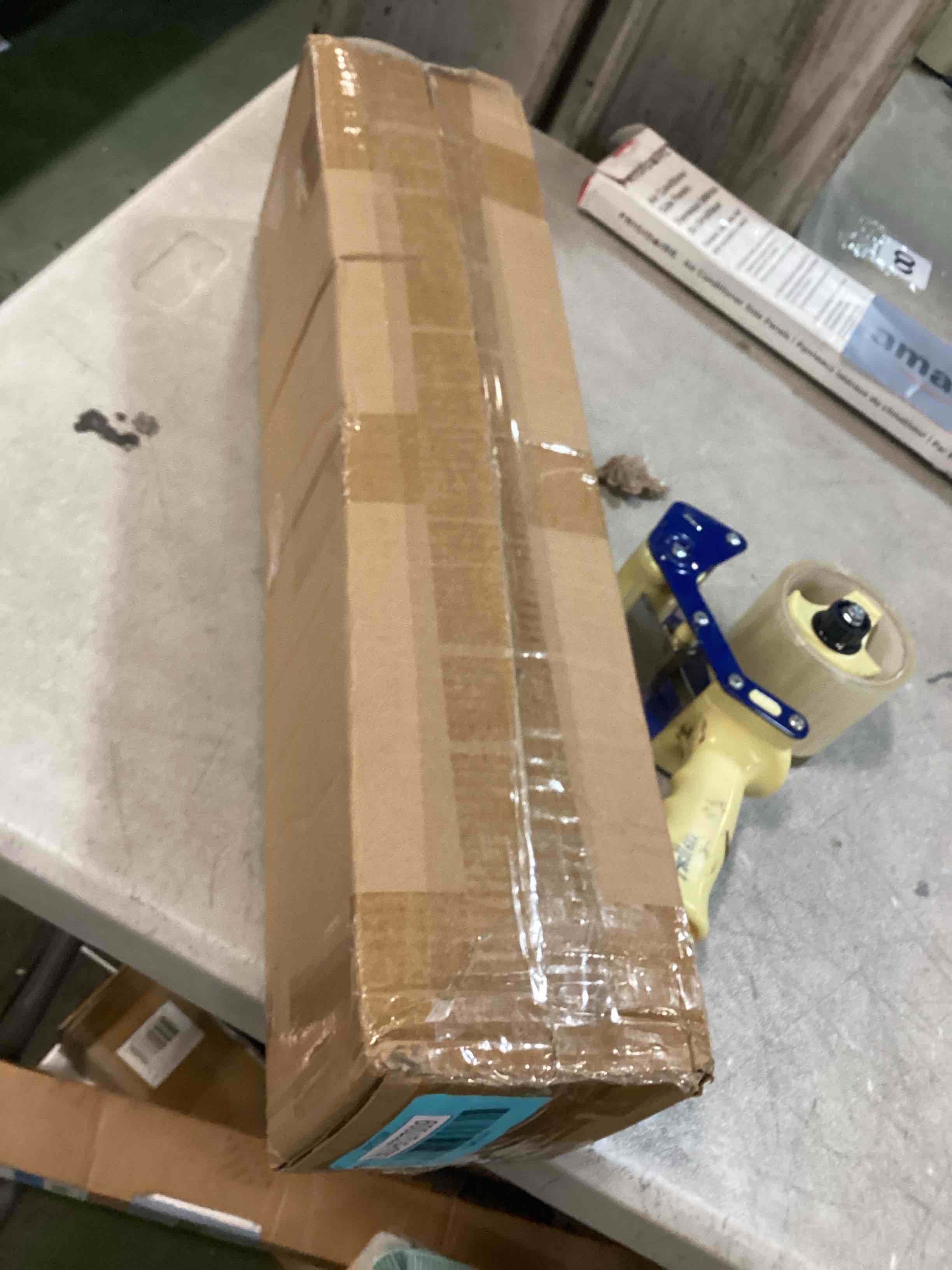 https://s3.amazonaws.com/lotting-images-prod/bidfta/BLU6727009_1722351837876.jpeg