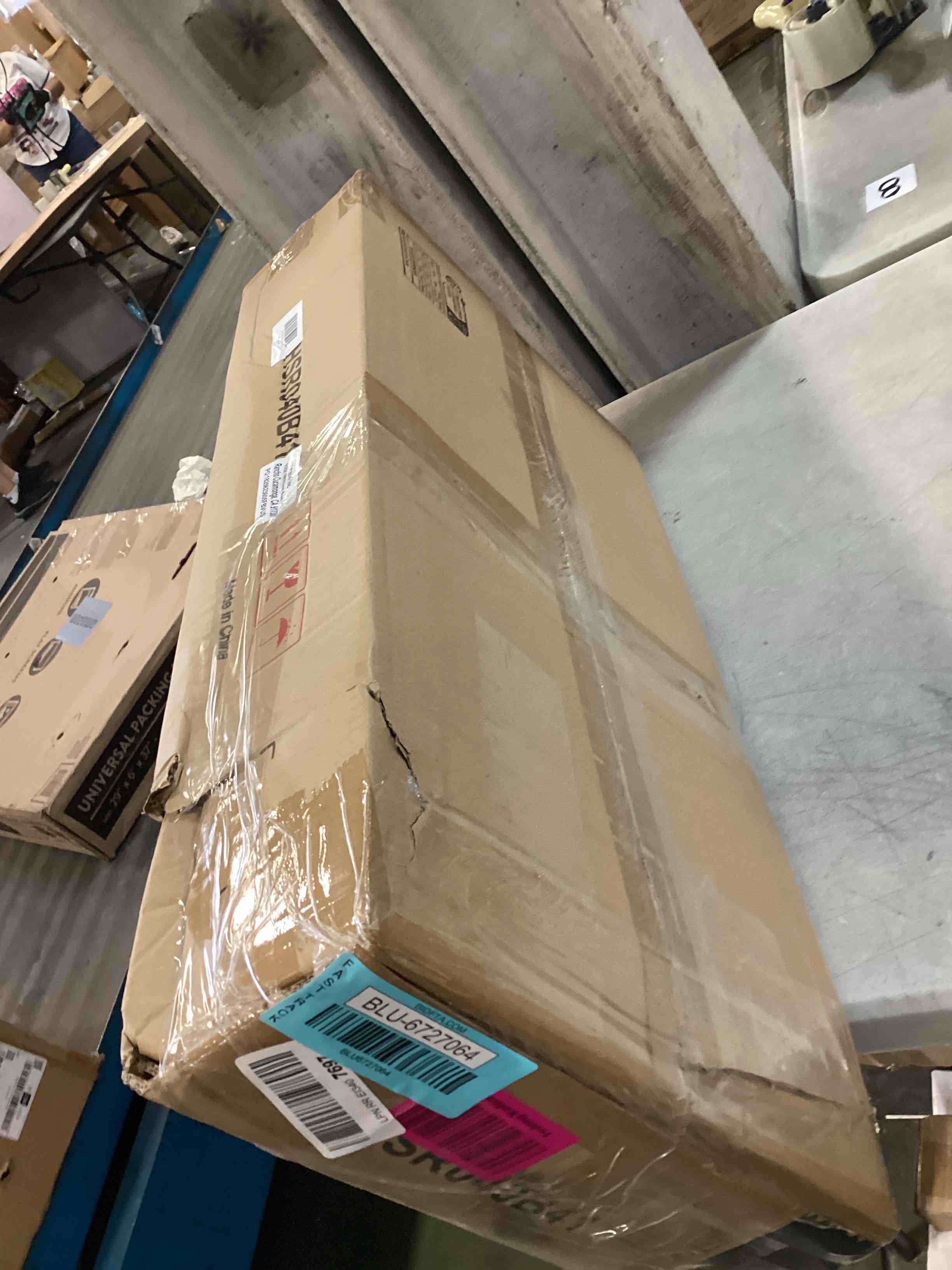 https://s3.amazonaws.com/lotting-images-prod/bidfta/BLU6727064_1722359819221.jpeg