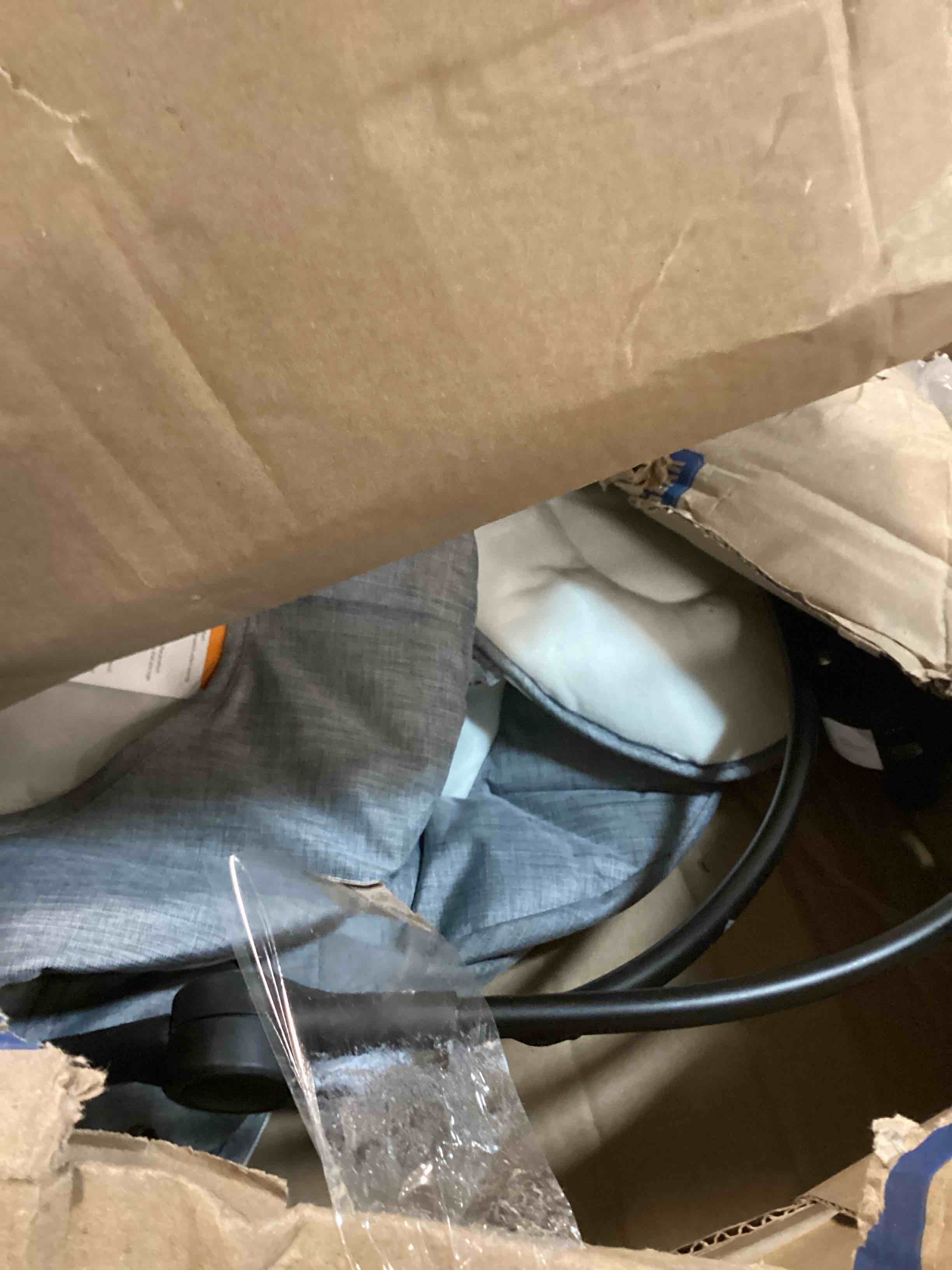 https://s3.amazonaws.com/lotting-images-prod/bidfta/BLU6727082_1722361871124.jpeg