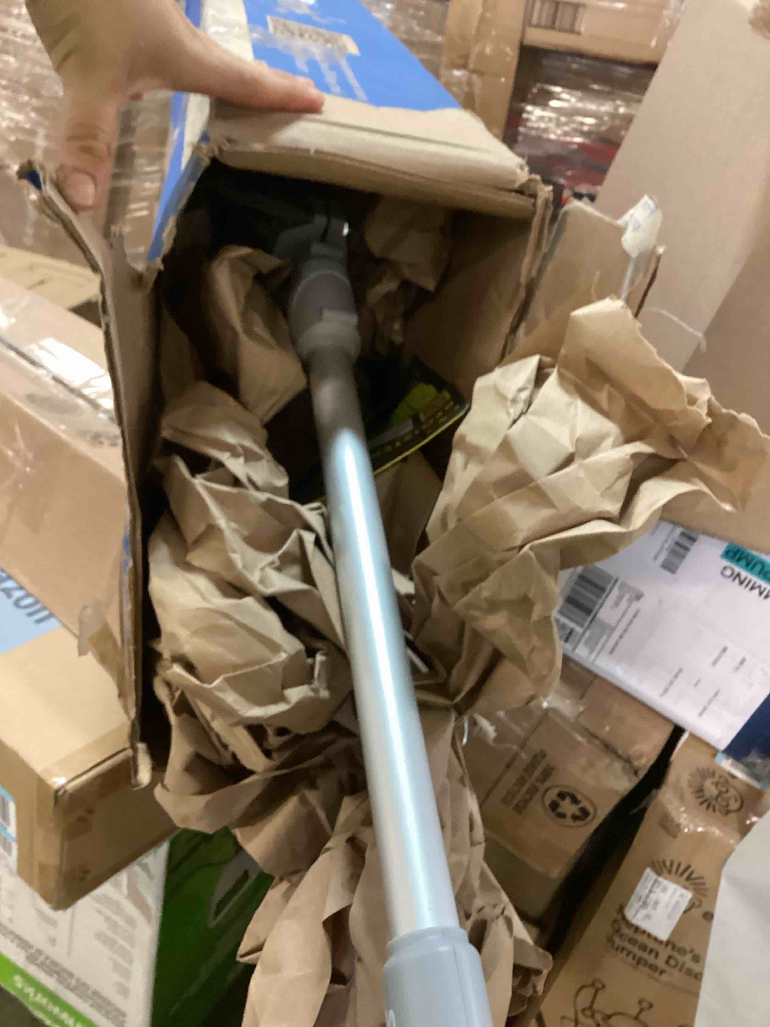 https://s3.amazonaws.com/lotting-images-prod/bidfta/BLU6727371_1722453576676.jpeg