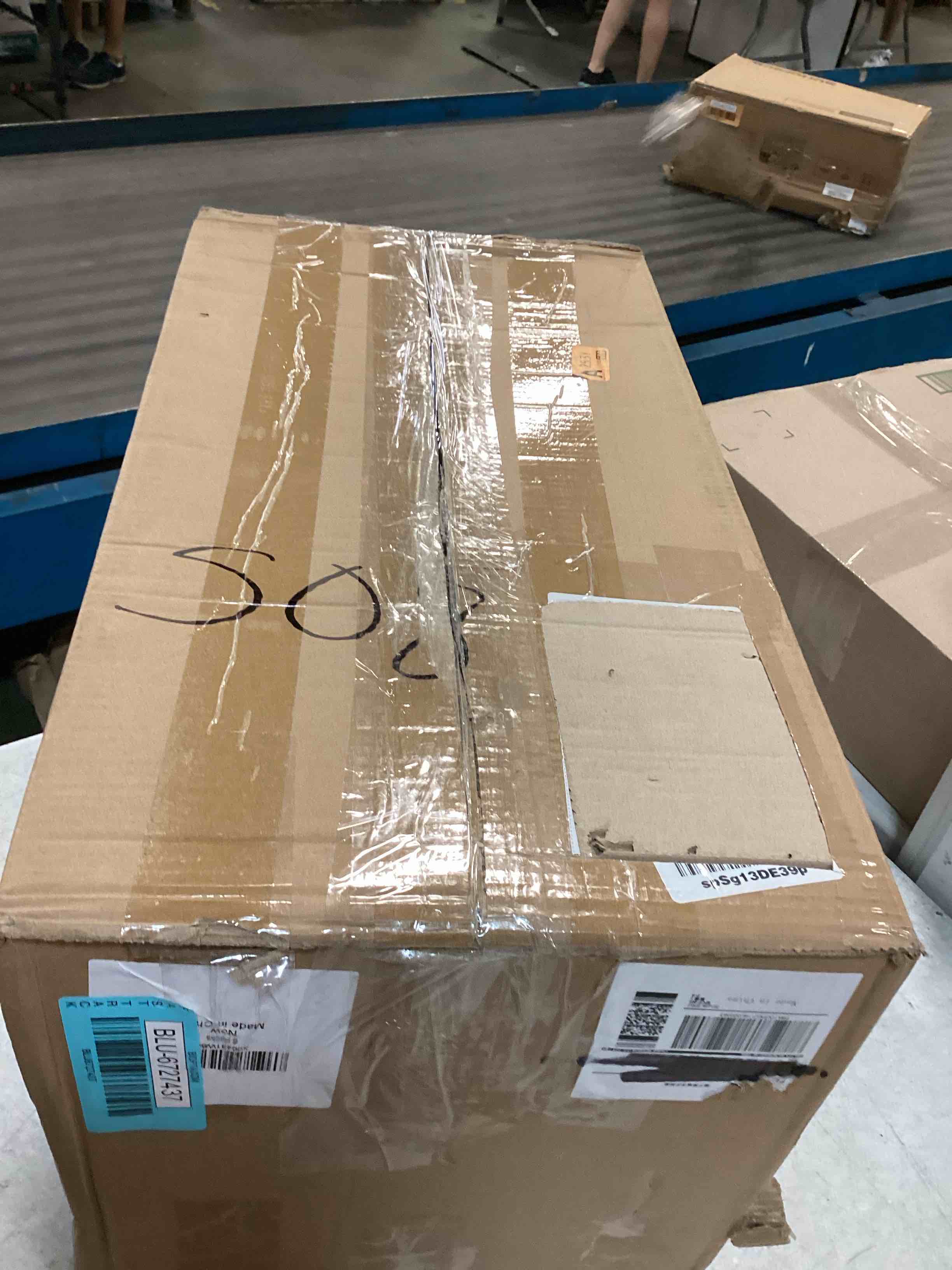 https://s3.amazonaws.com/lotting-images-prod/bidfta/BLU6727437_1722515553930.jpeg